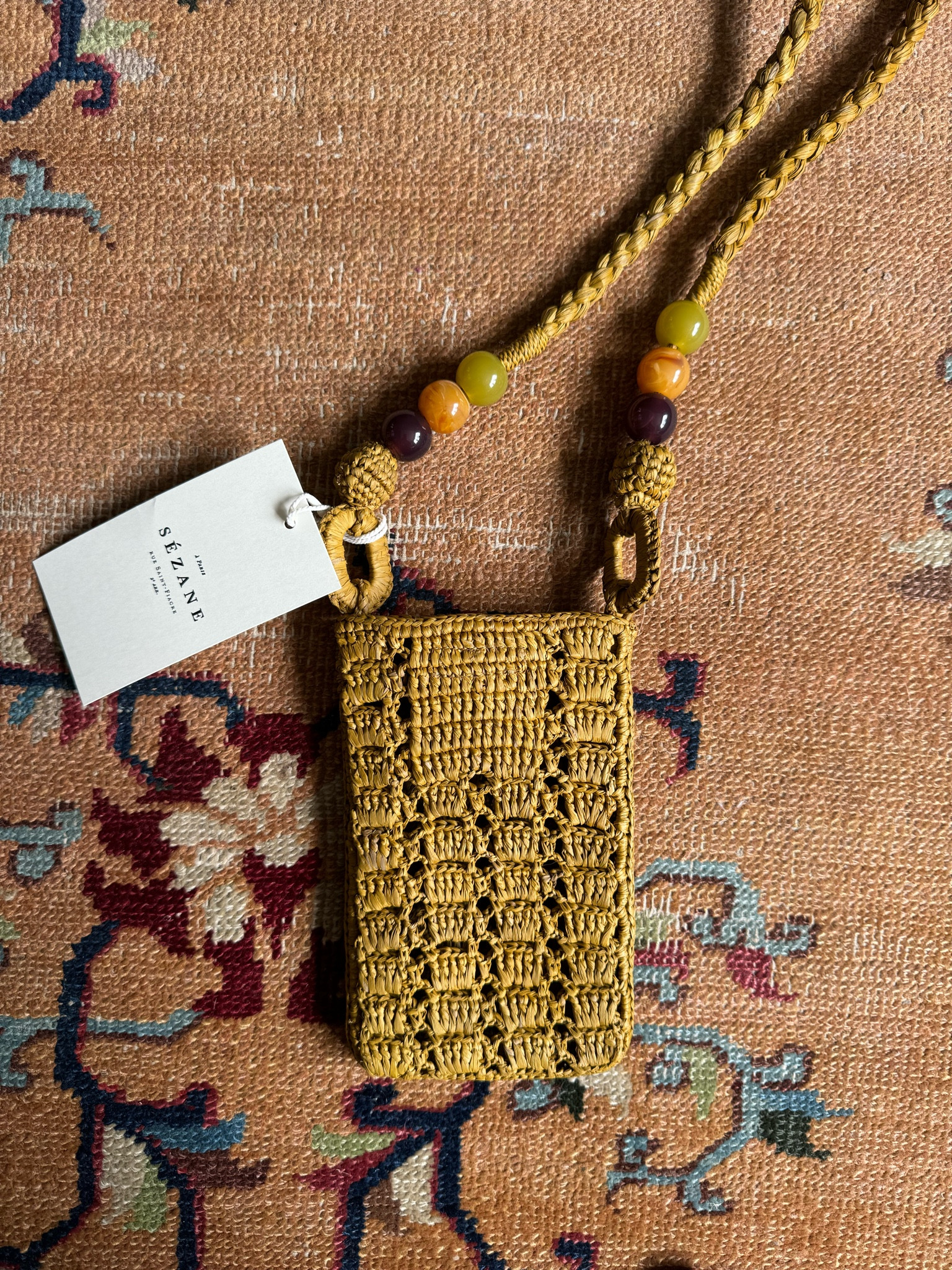 The perfect phone carrier 


#LTKeurope #LTKsummer #LTKbag