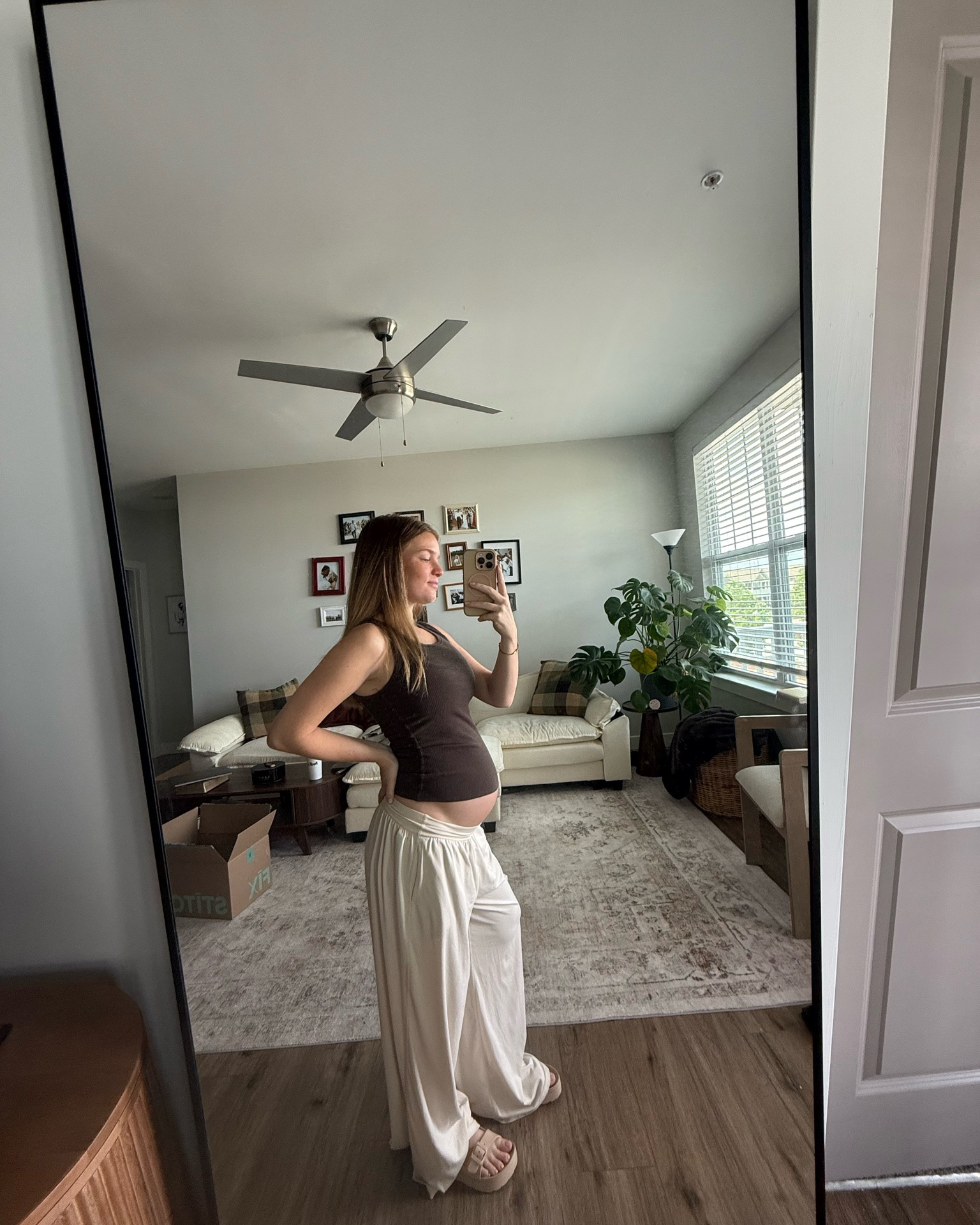 Travel bump outfit at 22 weeks pregnant!!! Shopping maternity without actually shopping maternity🤍

#LTKPetite #LTKBump #LTKTravel