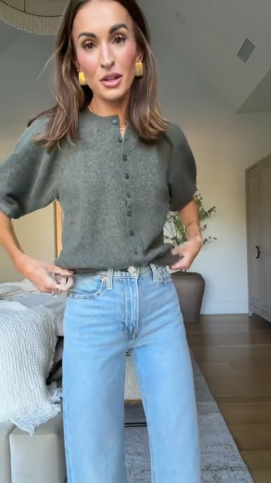 darling short sleeve sweater top that’s perfect for winter + spring 🤍


winter outfit idea 
winter outfit 
mom outfit 
jeans 
sweater 
anthropologie

#LTKootd