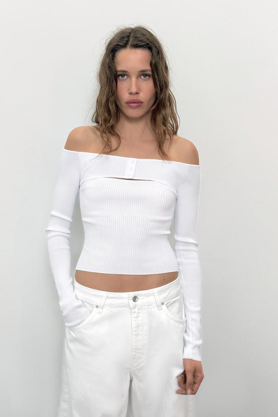 TOP ADERENTE IN MAGLIA CUT OUT | Zara IT