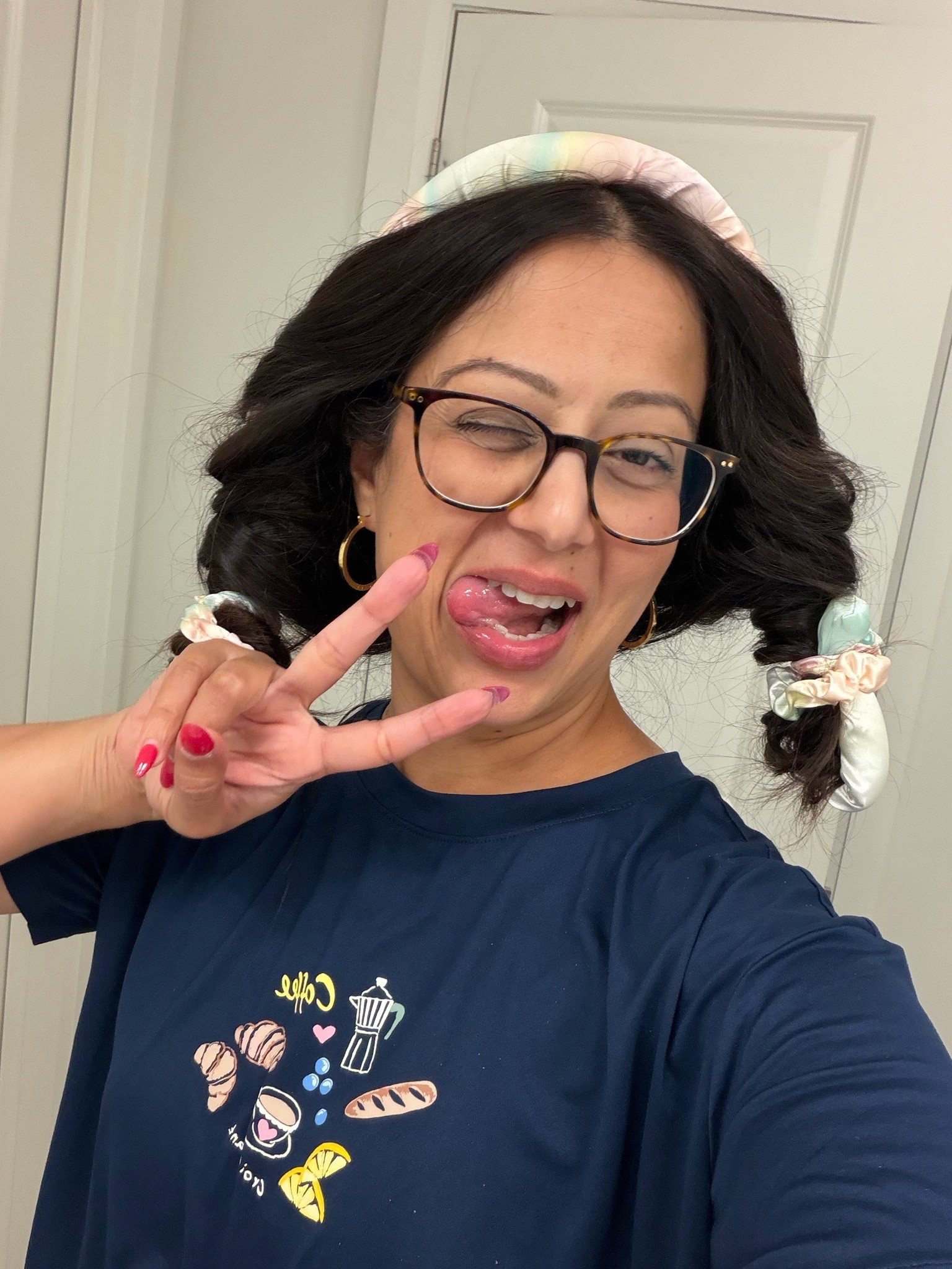 newest hair tool in my life and i’m
obsessed!

#curly #hair #amazon #canada #torontoblogger #momlife #easyhacks

#LTKcanada #LTKgiftguide #LTKstyletip