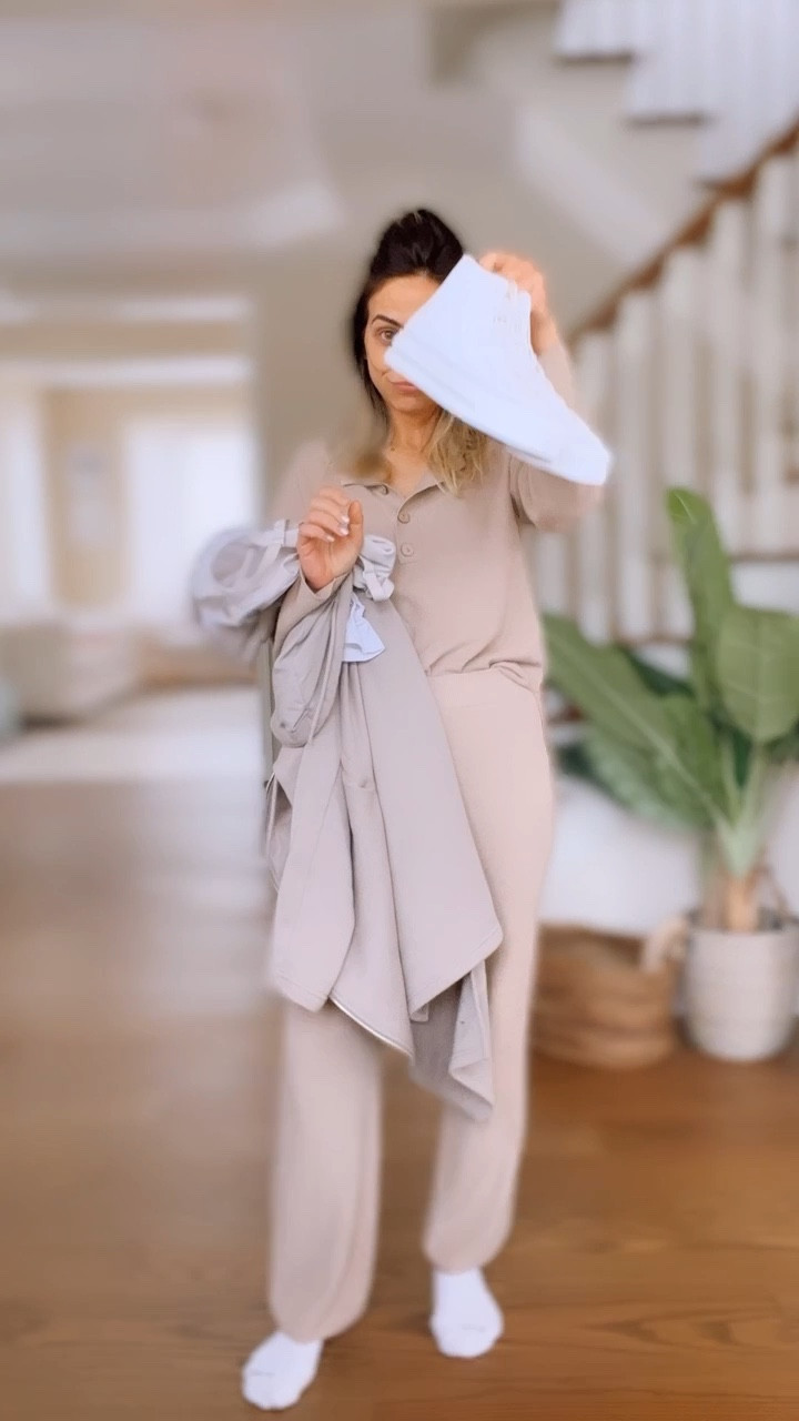 All Star Converse High Tops 

#LTKGiftGuide