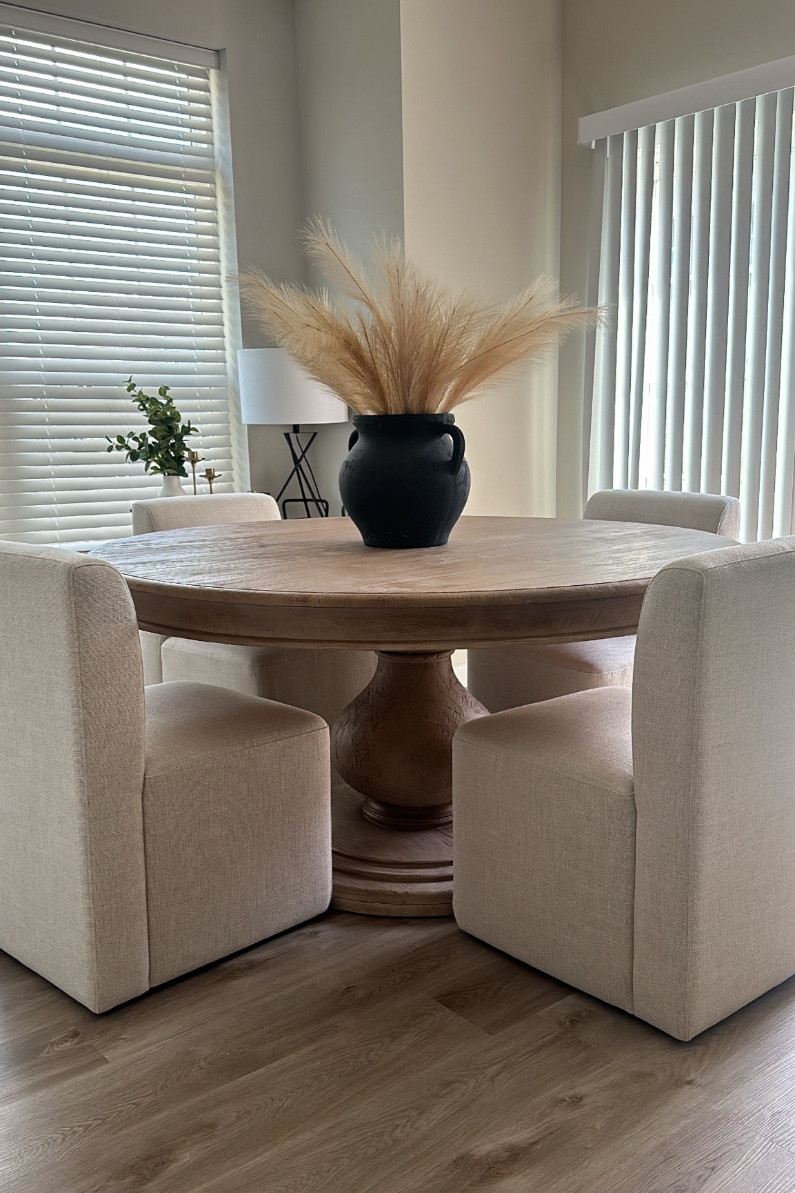 Cozy classic dinning room 

#LTKStyleTip #LTKHome