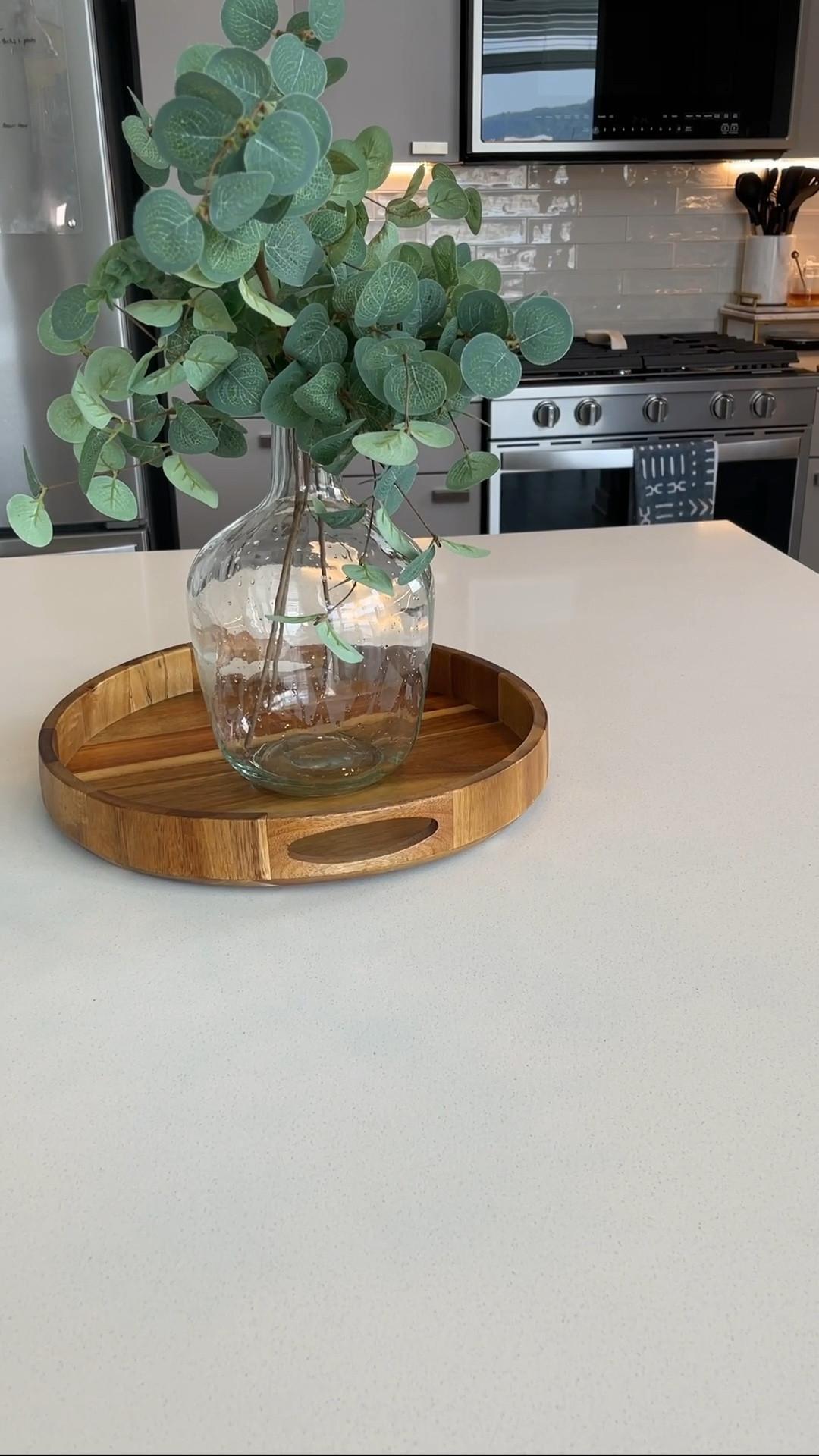 Sometimes it’s just the little things. Like a clean kitchen island. 

#homedecor
#apartmentdecor
#amazon
#amazonfinds
#amazonfaves
#amazonmusthaves
#amazonprimeday
#amazonkitchenfinds
#amazonkitchenfaves
#amazonkitchenmusthaves 

#LTKunder50 #LTKFind #LTKhome