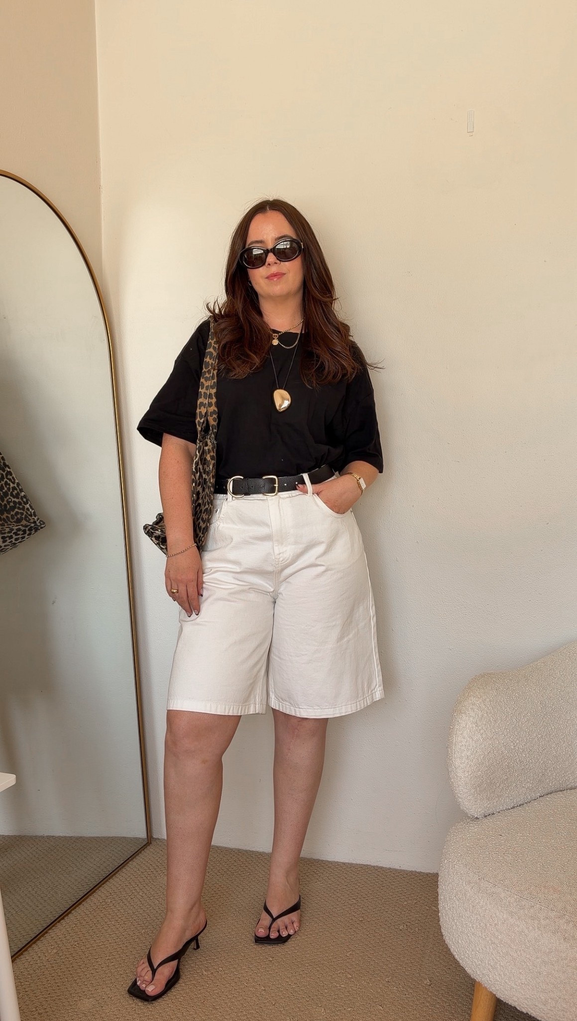 Showpo black oversized tee: size 14
Showpo white Bermuda denim shorts: size 14
Status Anxiety belt
Nelson Made sandals
Ganni bag 
MNG/Mango necklace 
Celine sunglasses 

#LTKaustralia #LTKsummer #LTKmidsize