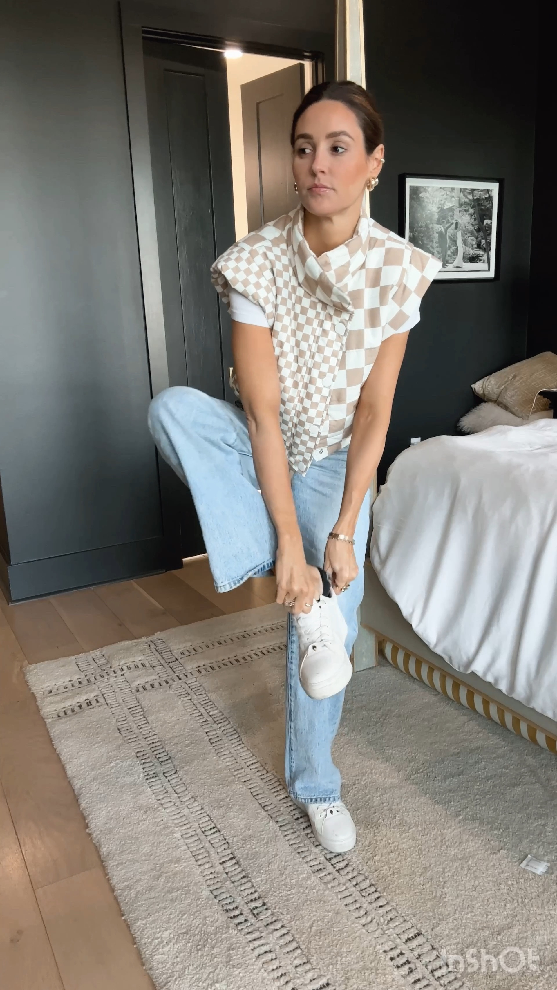 Whether your hair is short or long, when wearing a high-neck puffer vest, try going for a sleek, tight bun or ponytail—it’s polished, flattering, and keeps the focus on the outfit!

💡 Pro Tips:
Use a 𝐜𝐥𝐞𝐚𝐫 𝐞𝐥𝐚𝐬𝐭𝐢𝐜 if your hair is short
Finish with a 𝐡𝐚𝐢𝐫𝐬𝐩𝐫𝐚𝐲 to tame flyaways and keep everything sleek all day.

Vest: @beachriot 
Jeans: @pistola 


Watch till the end to see how I pull this look together and let me know! 

#hairtips #puffervest #sleekpony #beautytips #trending #shorthair #shorthairtips  #HairstyleInspo #SleekPonytail #SleekBun #HairGoals #HairStylingTips #PolishedLook #WinterFashion #PufferVestStyle #OutfitInspo #batonrouge #StyleTips #theeggieeffect #FlawlessHair #FlyawayFree #HairTrends #SleekHair #chicandsimple #EffortlessStyle #modernhair #fashionandbeauty #HairTutorial #ootdinspo #StyleInspo

#LTKStyleTip #LTKBeauty #LTKSeasonal