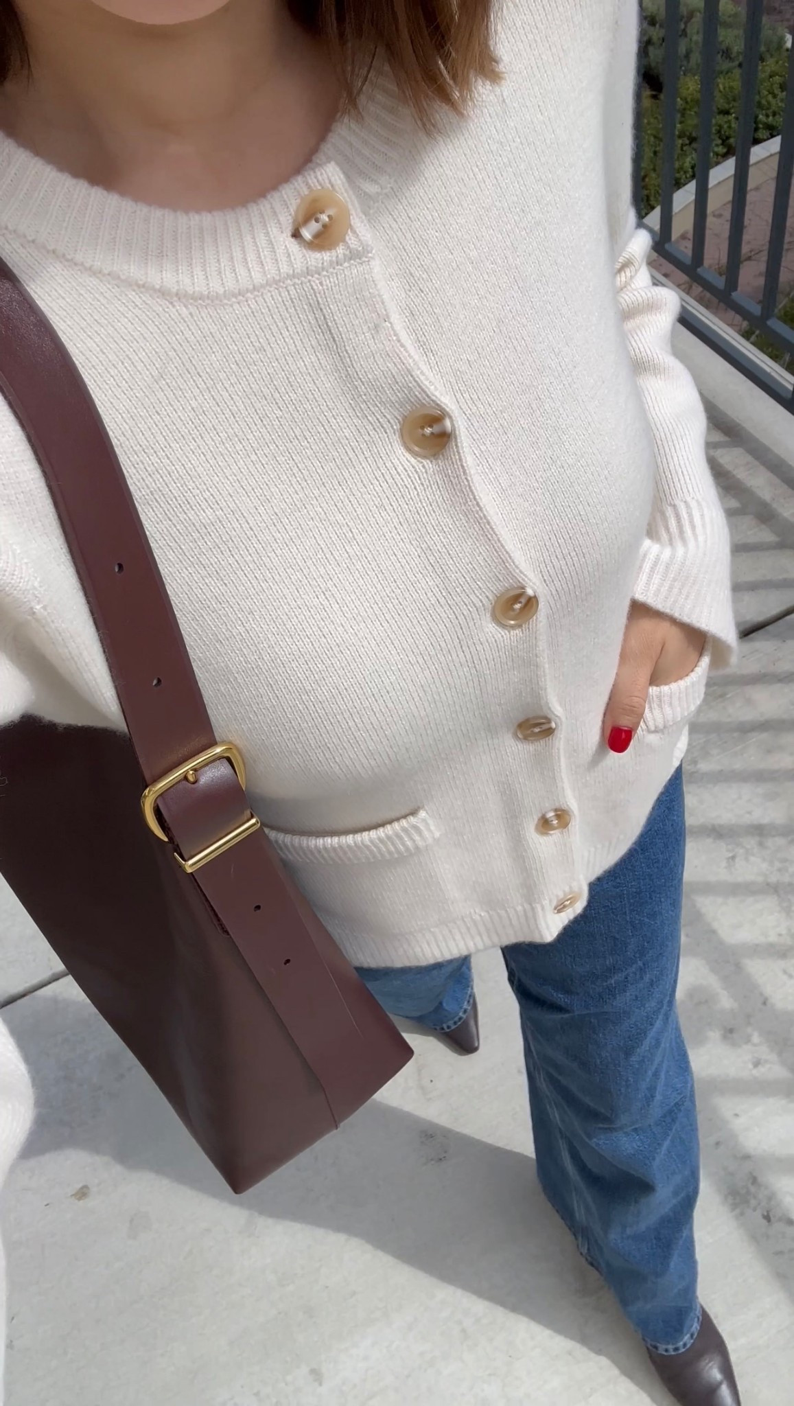 Spring outfit details 

Quince cardigan 
Jeans 
Boots 
Madewell tote - 25% off for insiders 

#LTKStyleTip #LTKSeasonal #LTKSaleAlert