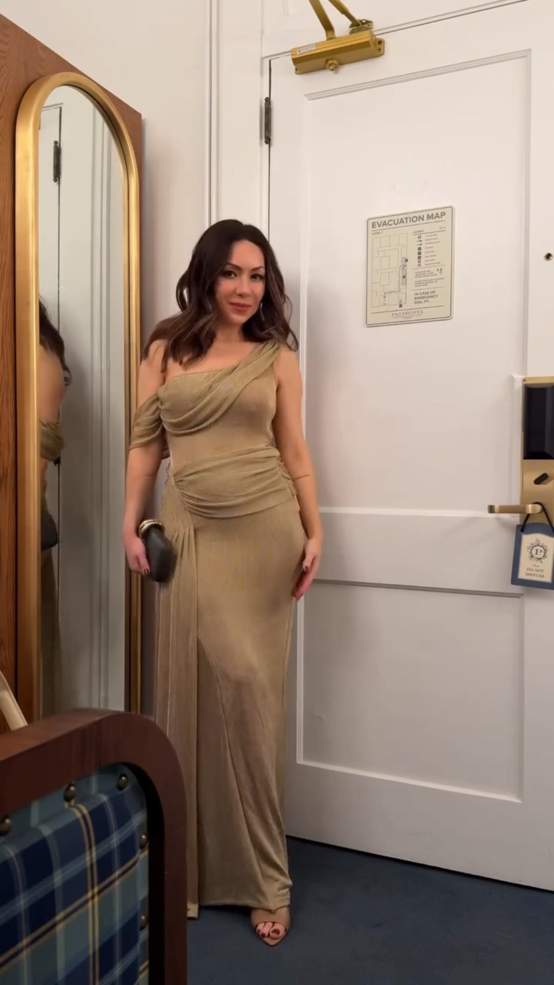 ✨🥂 New Year’s Outfits / Winter Glam Night Out Inspiration - Part 2 🫧

I absolutely love gold and draped metallic dresses.✨ It’s giving goddess vibes, and I’m here for it! This dress is perfect for any party, cocktail events, or even as a wedding guest outfit. For perfume I’ve been loving @viktorandrolf_fragrances Tiger Lily this winter. 🐅Shop this look on my LTK: stylewithnihan.

Dress: #jluxlabel 
Perfume: @#viktorandrolffragrances Tiger Lily
#zaraclutch #zarastyle
#mangowoman 

#LTKHoliday #LTKootd #LTKgrwm