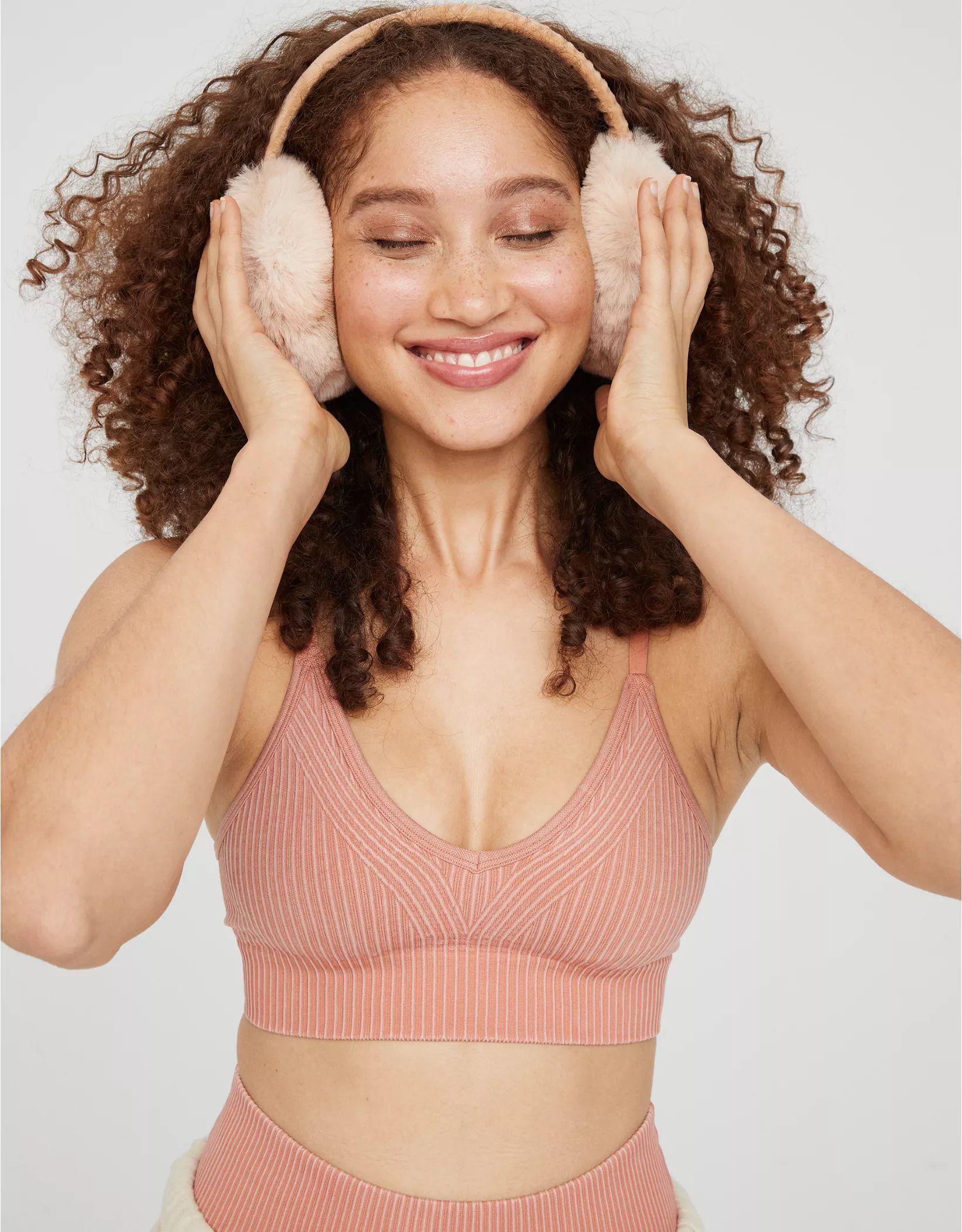 OFFLINE By Aerie Seamless Washed Rib Sports Bra | American Eagle Outfitters (US & CA)