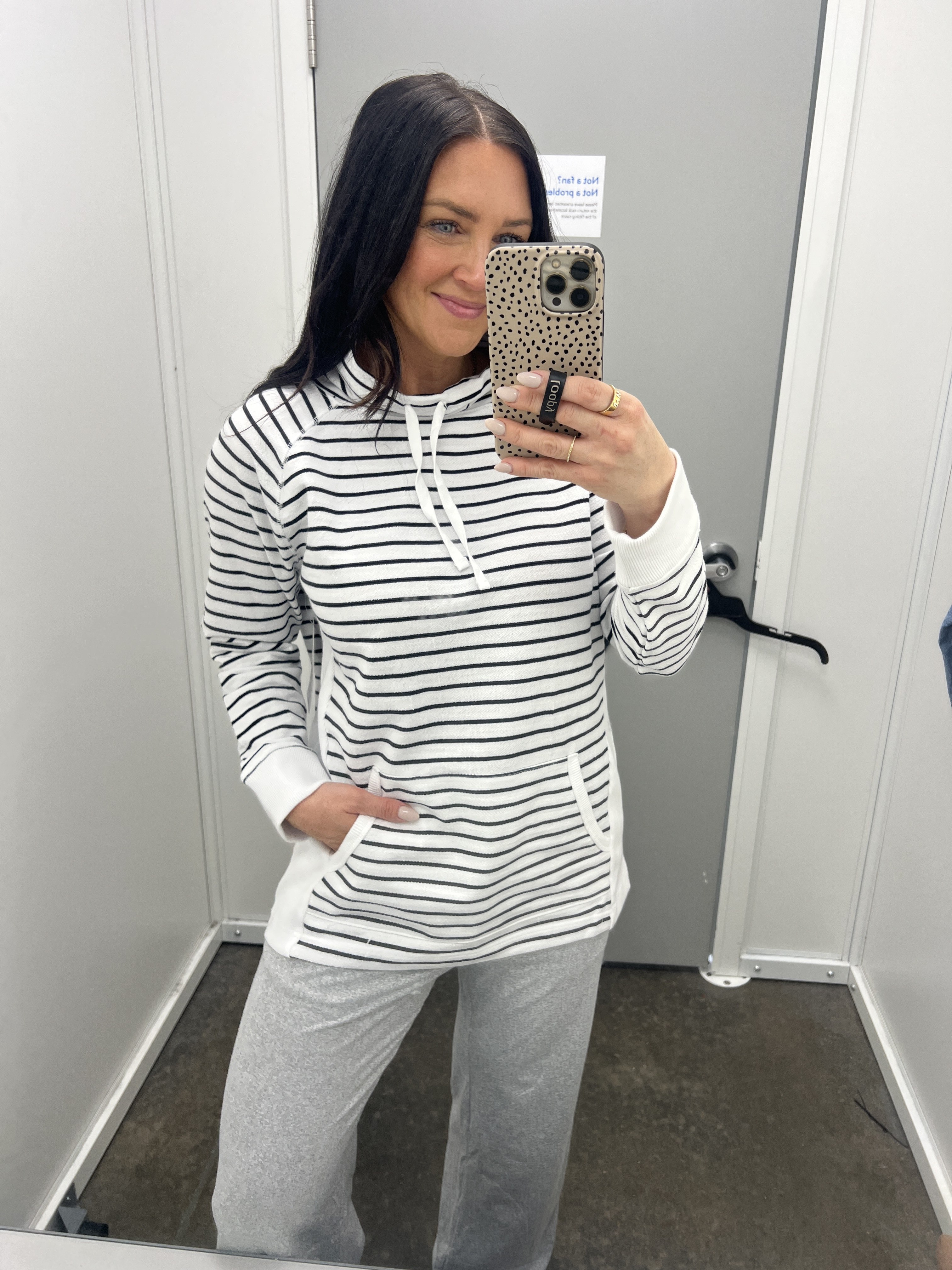 Walmart crushing it with new spring lightweight sweatshirts! This one comes in solids and stripes. Linked lots of other faves too!