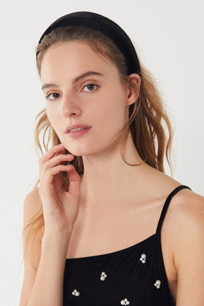 Clarissa Padded Headband | Urban Outfitters (US and RoW)