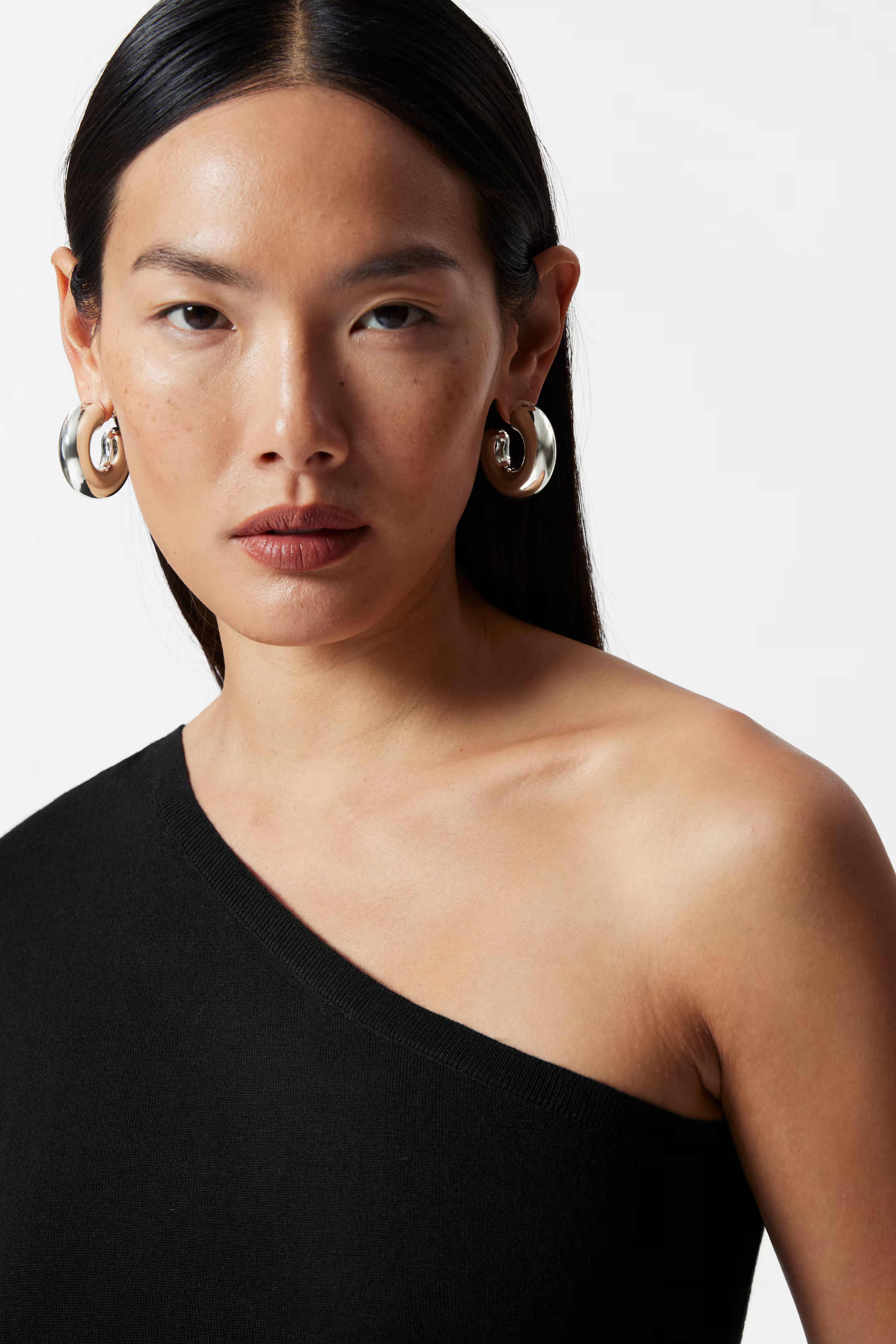 Medium Chunky Hoops | H&M (UK, MY, IN, SG, PH, TW, HK)