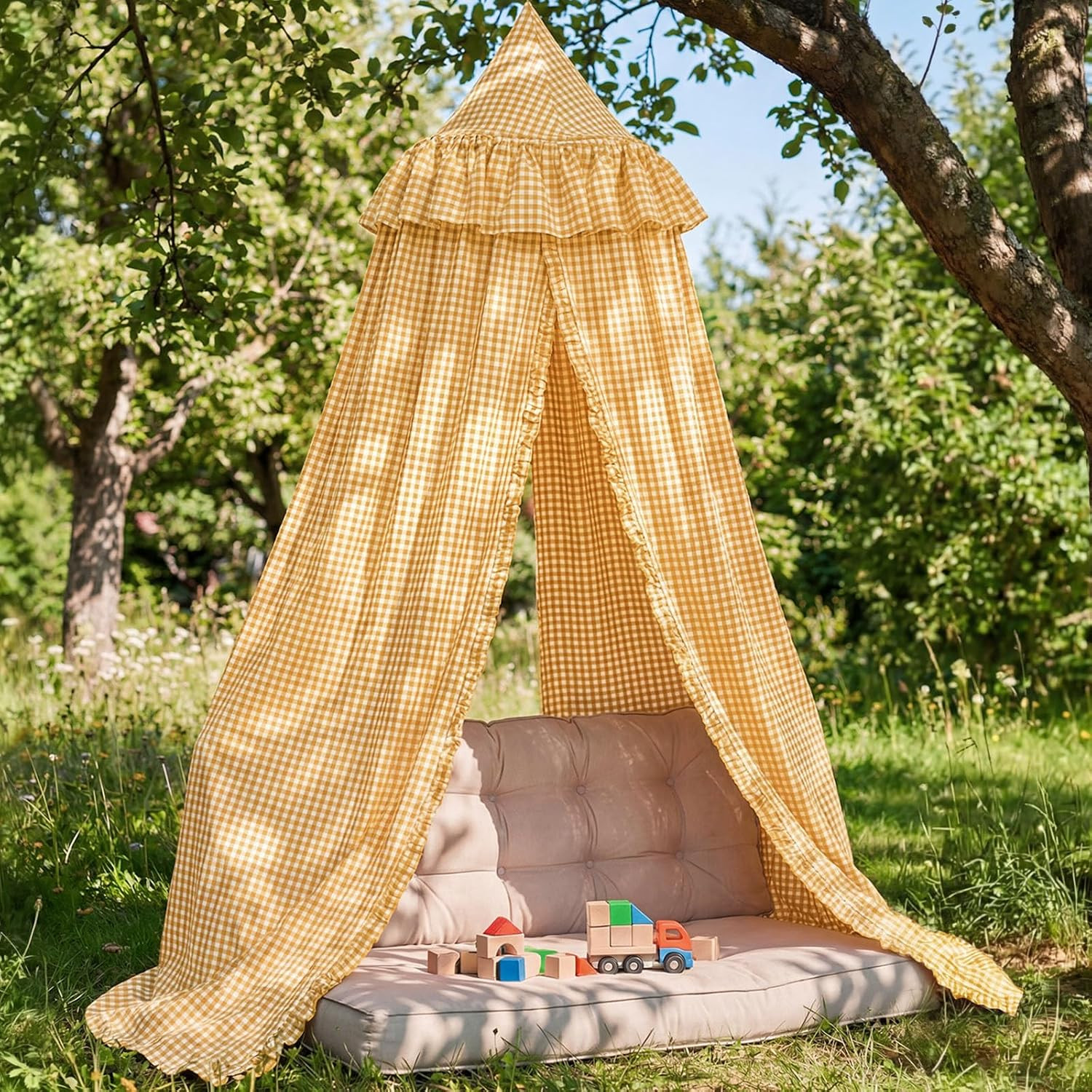SmoothNovelty Gingham Plaid Bed Canopy, Yellow White, Round | Amazon (US)