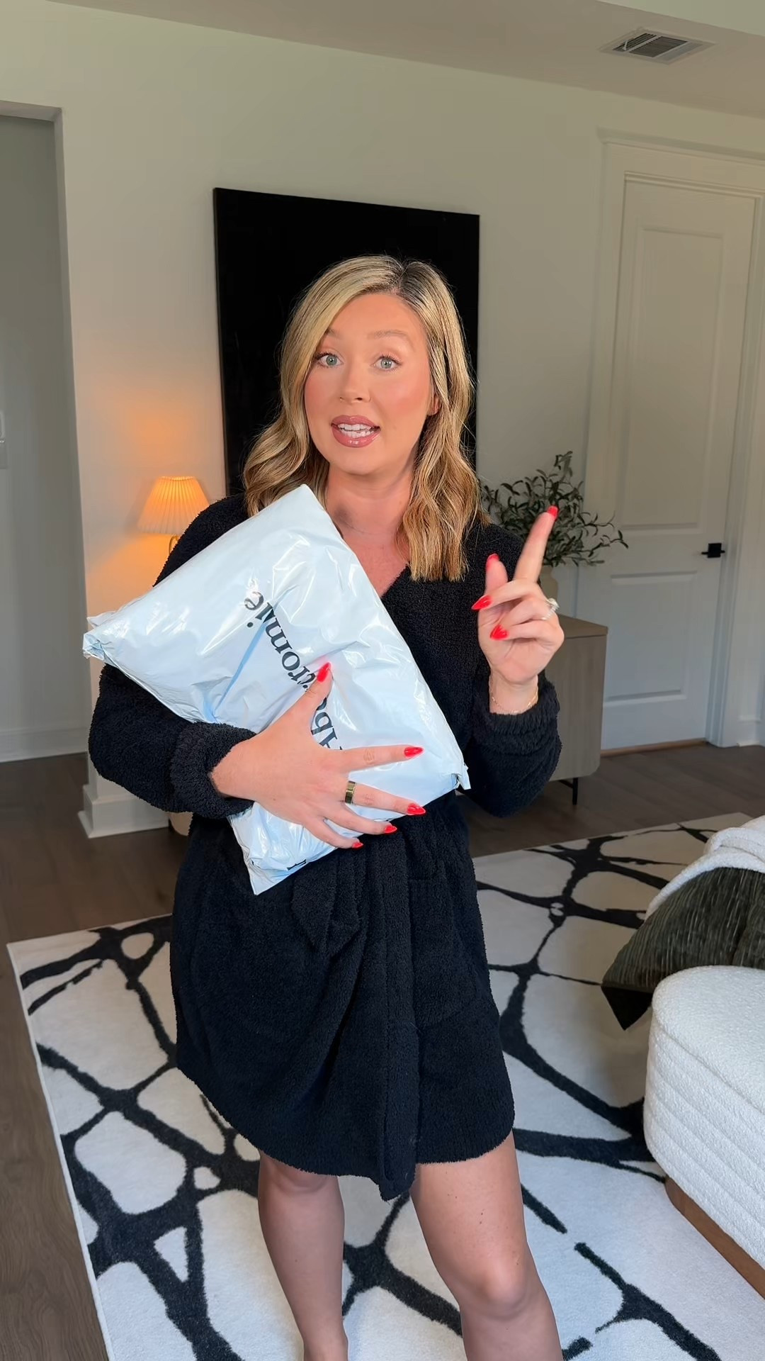 Abercrombie haul - watch til the end for a little sizing update. Currently 159lbs and 5’7 for reference  

#LTKMidsize #LTKStyleTip #LTKSaleAlert