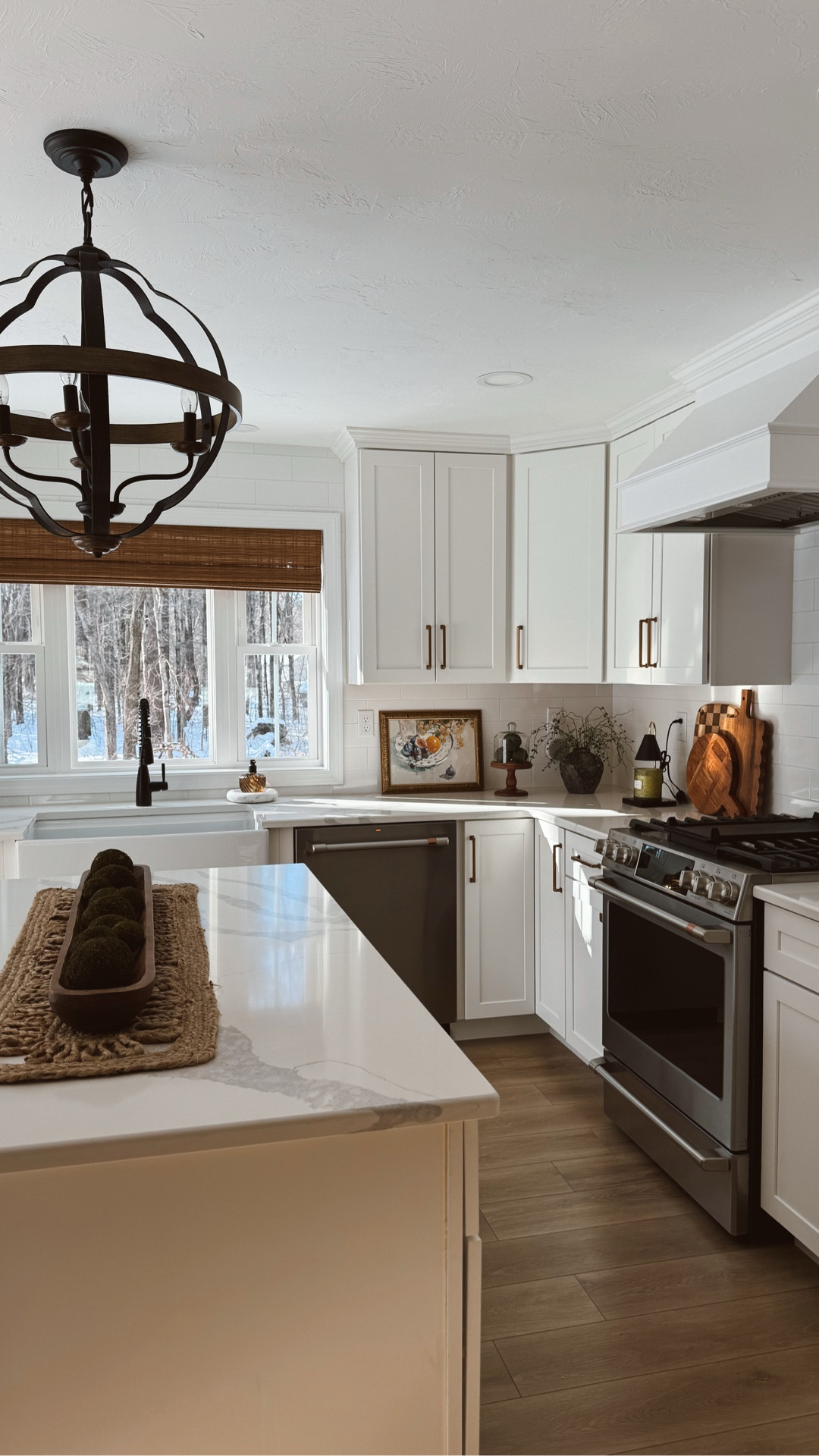 Couldn’t believe how affordable these cabinet pulls and knobs are! Thu made such an impact in our kitchen and I LOVE this change 😍💛 these are the 160mm hole to hole option. 

#LTKSaleAlert #LTKSeasonal #LTKHome