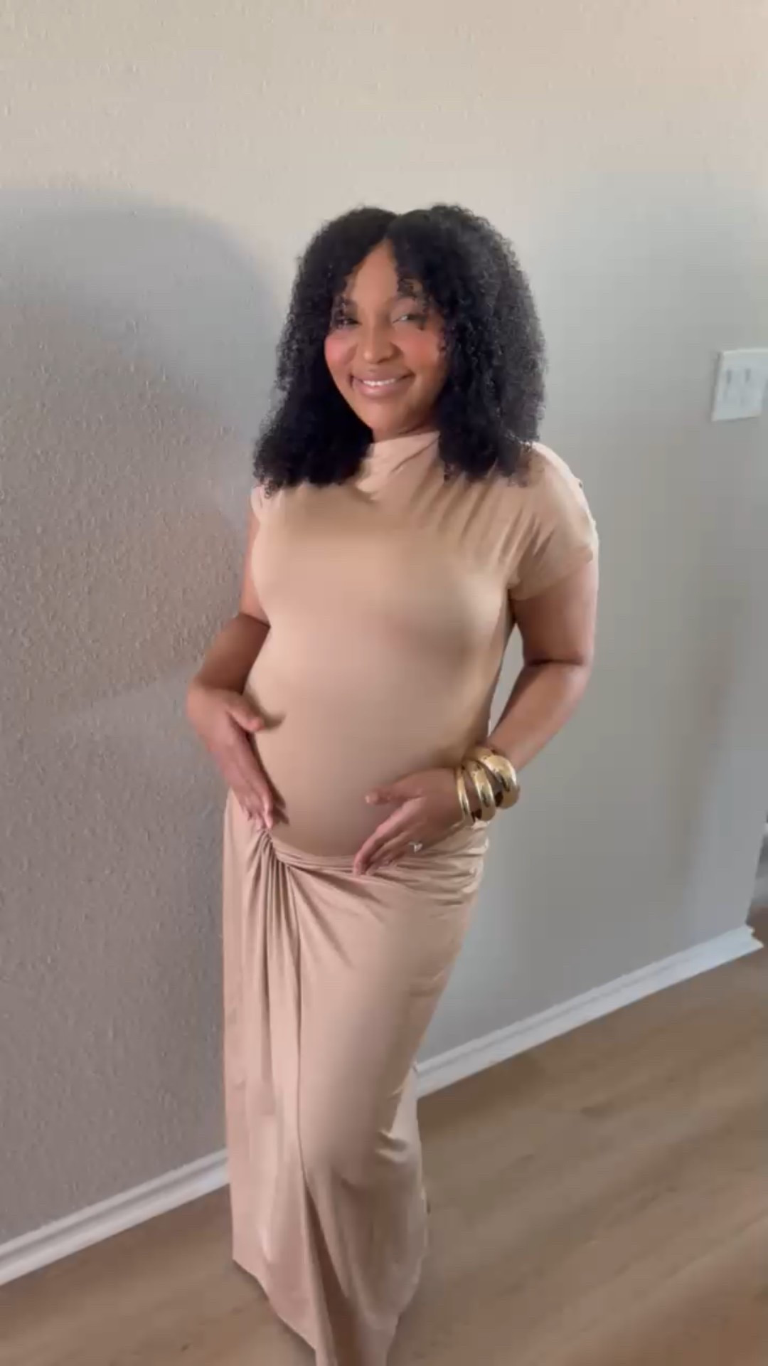 Baby Shower Dress 🧸🤎

This non-maternity dress is super flattering and stretchy which makes it bump friendly!

It comes in MANY colors too!

I’m wearing a size L at 8 months pregnant.



#LTKgrwm #LTKootd #LTKBump