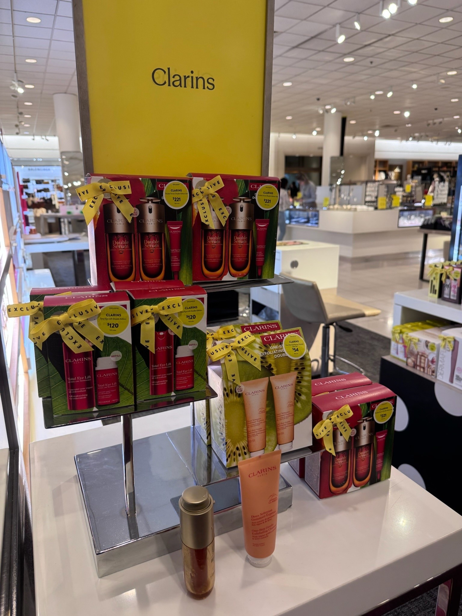 Clarins on safe feels like Christmas!!! 

Dressupbuttercup.com #dressupbuttercup #dederaad

#LTKmomlife #LTKSeasonal #LTKSaleAlert
