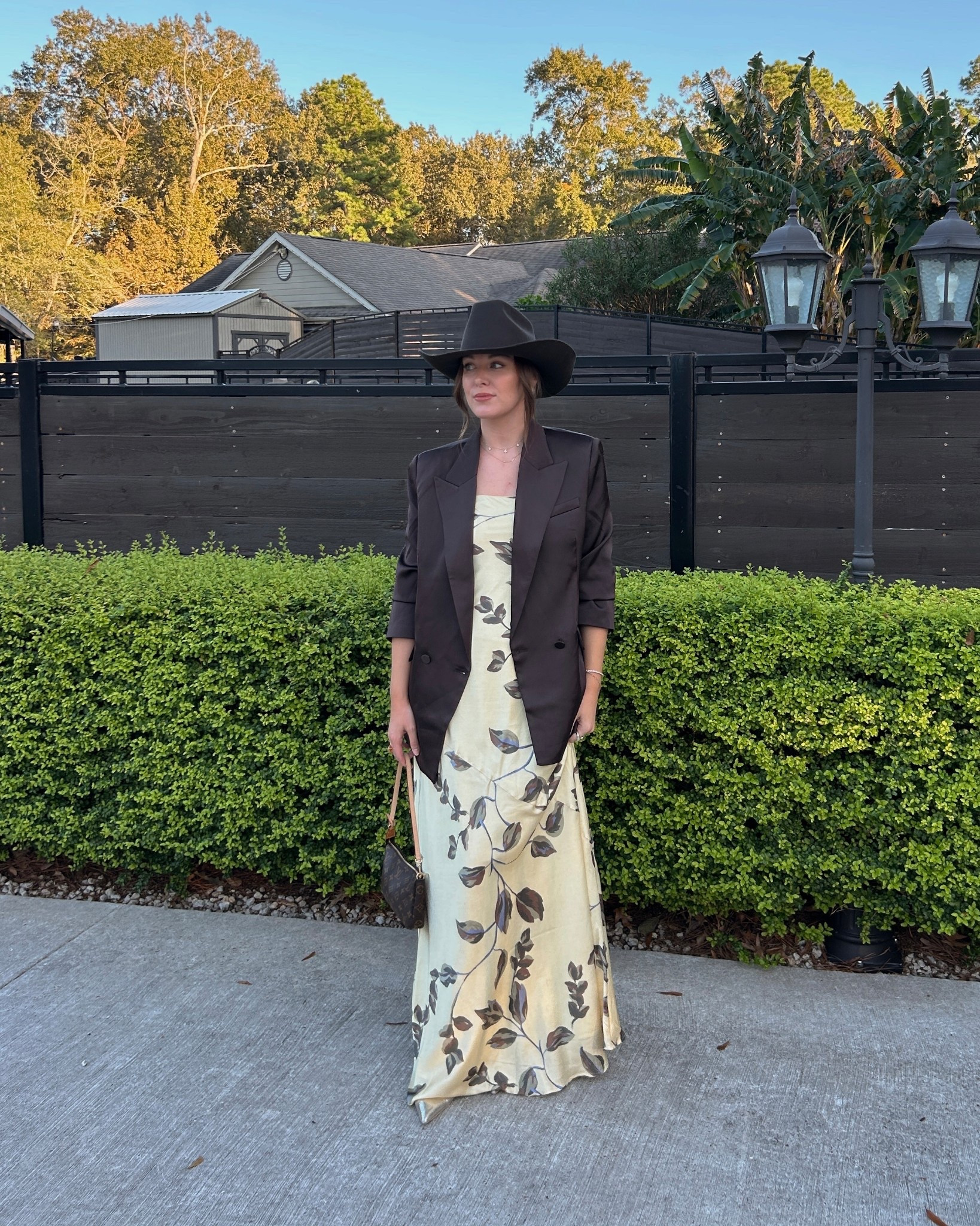 brown & butter yellow may be my new fav combo 🧸🧈🤠✨🍂🫶🏼
#westernwedding #weddingguestdress #westernformal #fallweddingguest #weddingguest 

#LTKWedding #LTKFindsUnder100 #LTKStyleTip