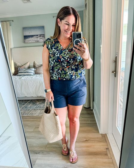 Midsize summer outfit

Fit tips: top tts, L // shorts size up if in-between, XL

Summer  summer fashion  summer outfit  beach fashion  coastal summer  midsize style  midsize fashion  therecruitermom  

#LTKMidsize #LTKStyleTip #LTKSeasonal