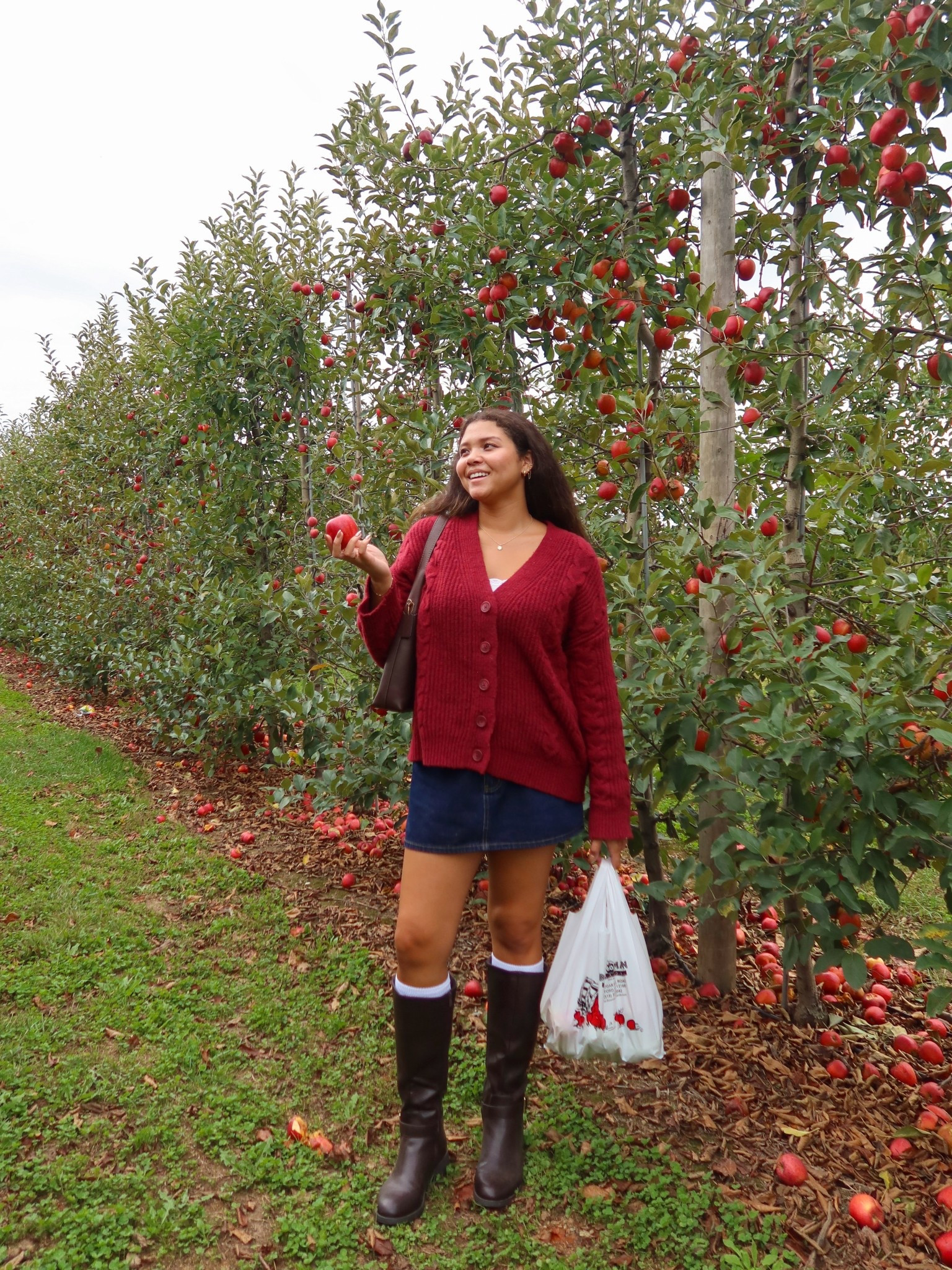 apple picking outfit🍎

#LTKFindsUnder50 #LTKSeasonal #LTKStyleTip