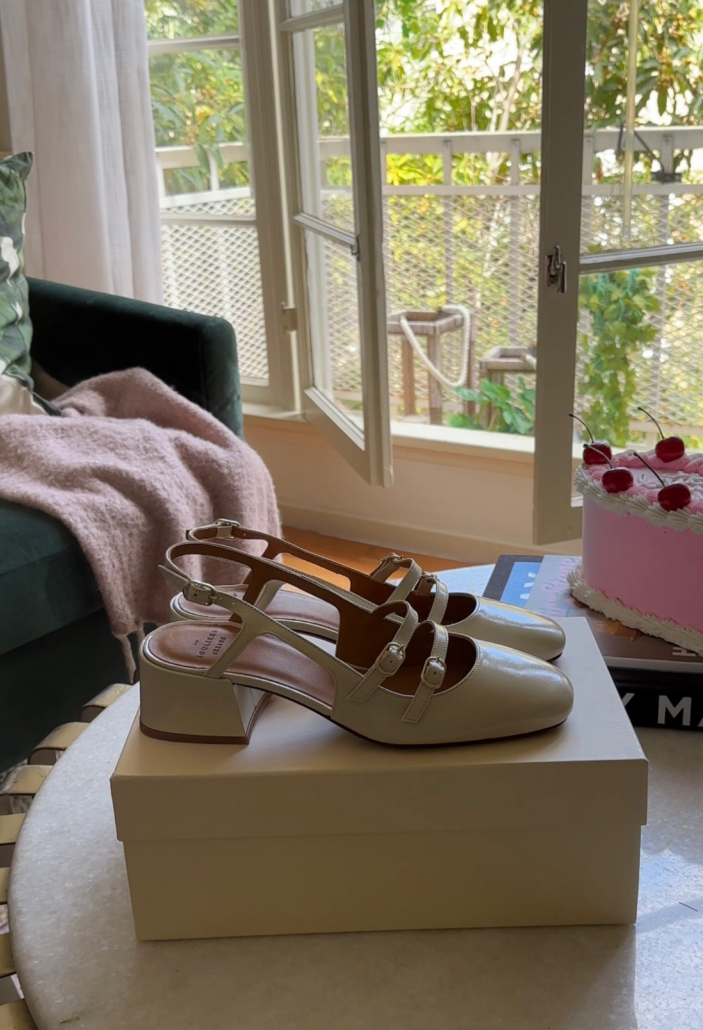 Sezane Paula babies, white kitten heel, white sandals, short heel, patent leather, short pumps, work shoe, office shoe, comfy shoes, fall / winter, spring / summer, neutral shoes 

#LTKshoecrush #LTKSeasonal #LTKstyletip