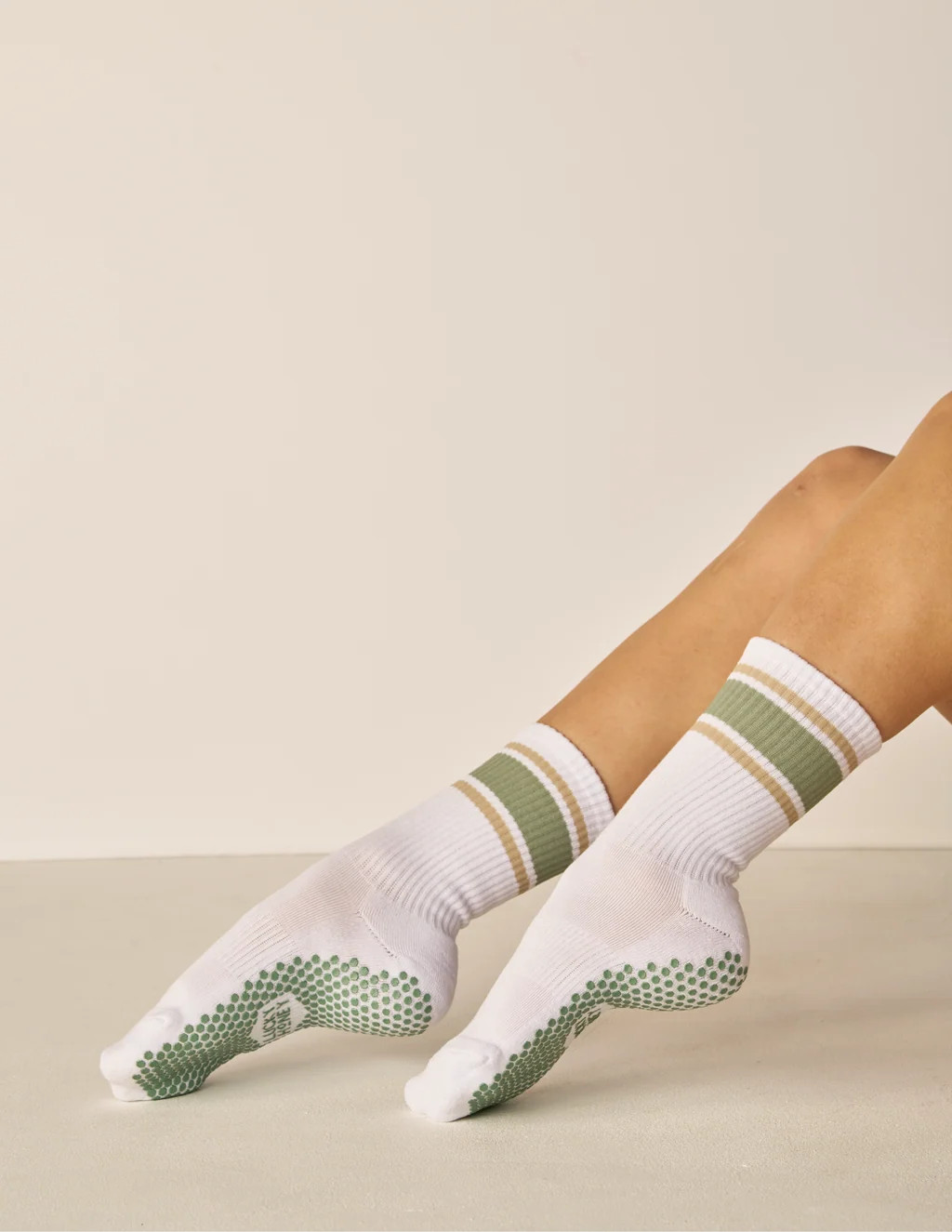 The Old School Tall Tube Grip Sock | LUCKY HONEY