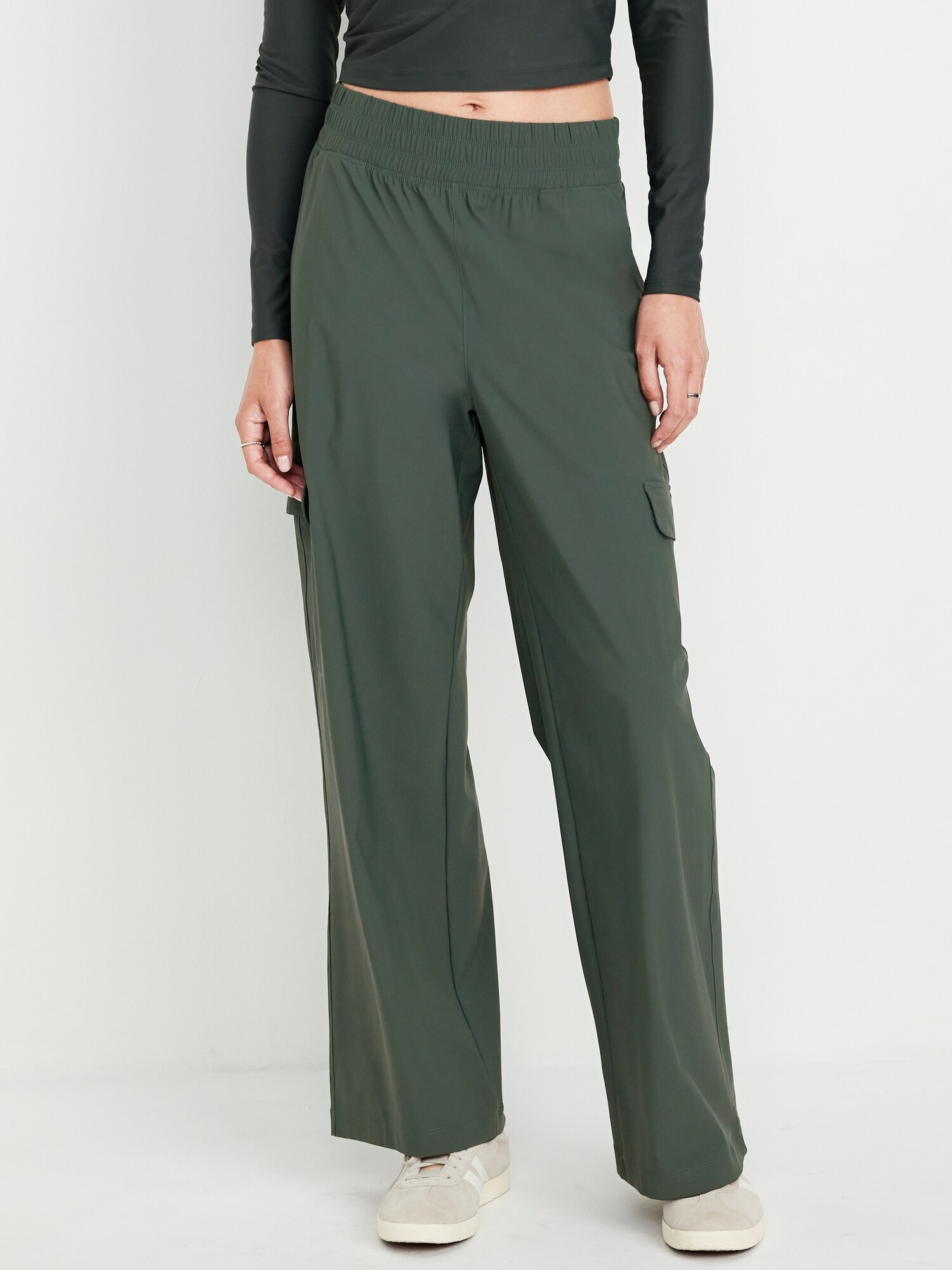 High-Waisted SleekTech Wide-Leg Cargo Pants | Old Navy (US)