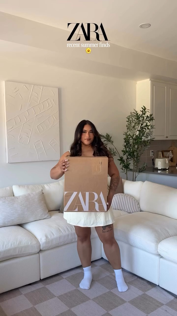 Recent summer finds at ZARA 🌼✨

Drop the word HAUL below and I’ll send you the details 💌✨

#zarahaul #newinzara #clothinghaul #summerfashion #tryonhaul
