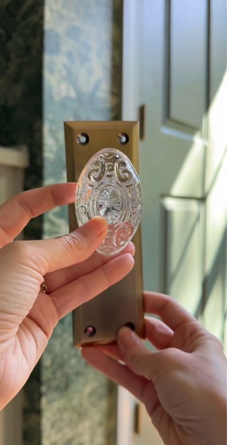 Victorian door knob close up 

#LTKHome