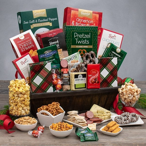 Christmas Gift Basket Deluxe | GourmetGiftBaskets.com