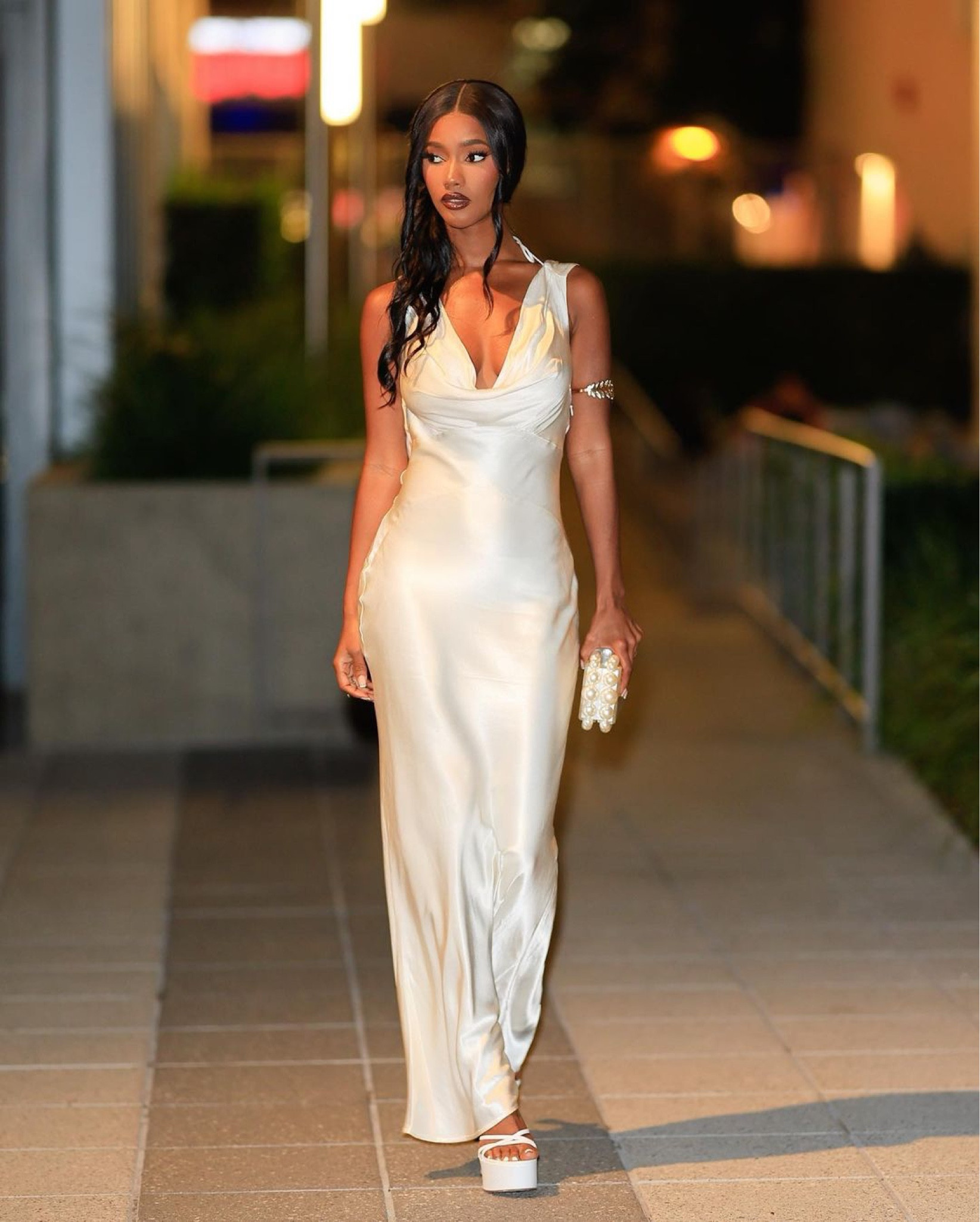 Radiating elegance in my ANGELIQUE Satin Cowl Back Maxi Dress - Ivory from Meshki at the L'Oréal Paris event! #FashionForward #MeshkiStyle #WhiteDress #EveningDress #Meshki #PearlClutch #EveningLook



#LTKparties #LTKstyletip