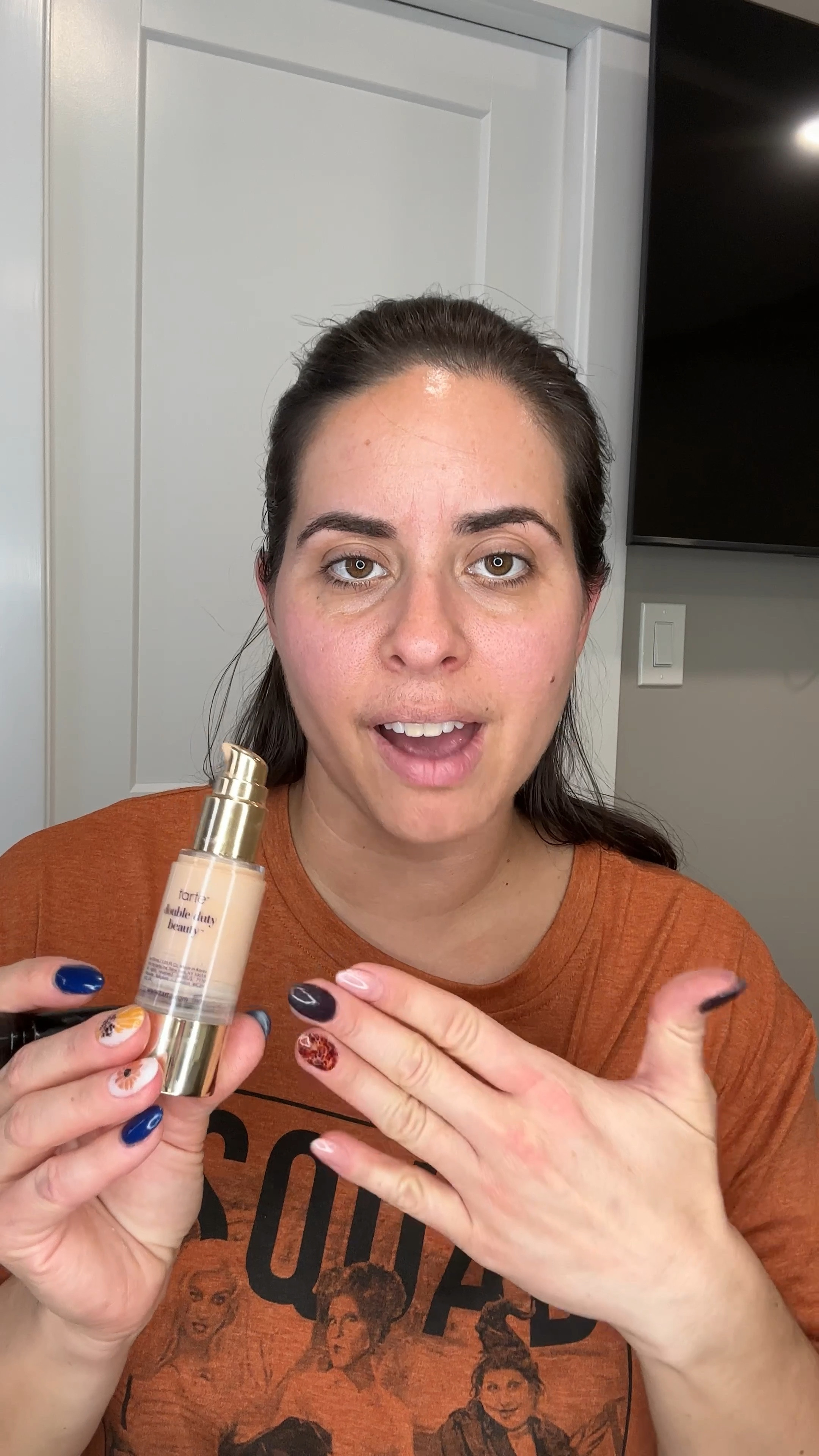 Tarte Foundation on my 39 year old skin

#LTKBeauty #LTKGiftGuide #LTKVideo
