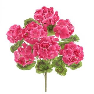 Hot Pink Geranium Bush by Ashland® | Michaels | Michaels Stores