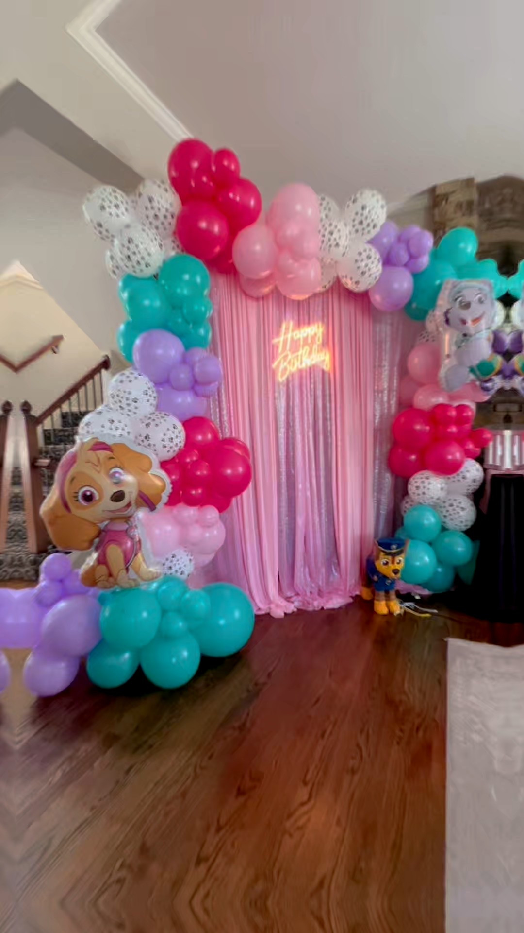 ✨Want a balloon garland without spending a fortune? 🎈 You can totally DIY it! Linking everything I used so you can create this look too. Let me know if you have any questions—I’m happy to help! 💕

#LTKKids #LTKHome #LTKFamily