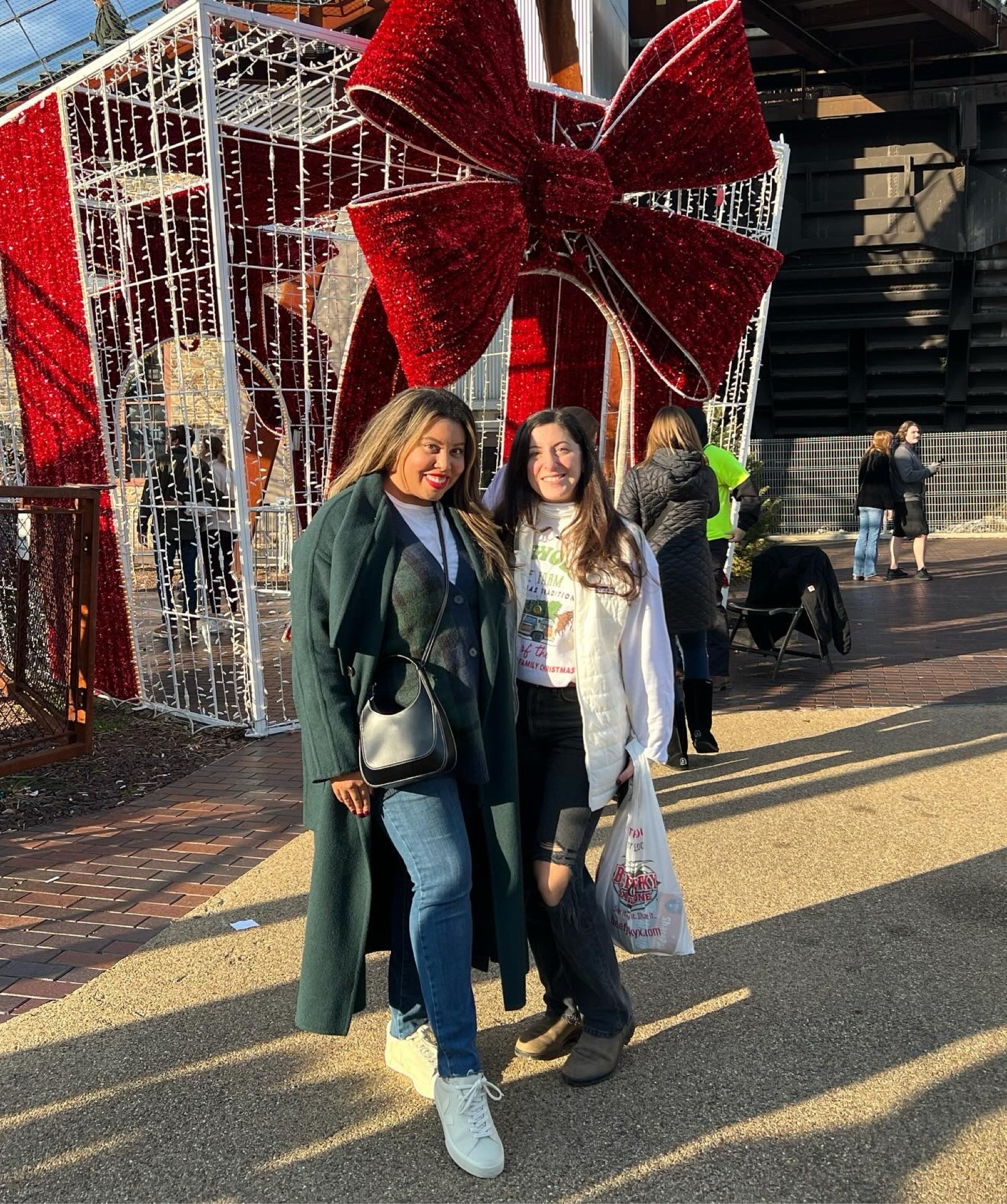 Casual Holiday Chic 🎄❤️ 

#LTKHoliday #LTKGiftGuide #LTKSeasonal