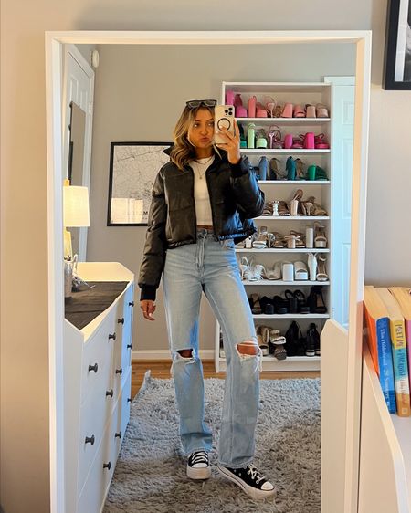 Easy fall outfit idea. Wearing leather puffer jacket and favorite straight leg jeans both from Hollister. Size 000 and S in jacket 
