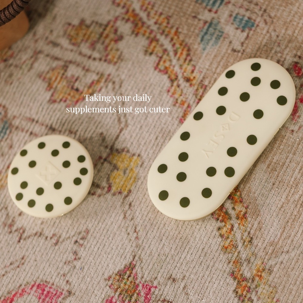 I couldn’t help myself with this adorable pill container! They sell out fast! #Anthropologie #doseypillorganizer #supplements


#LTKmorningroutine #LTKselfcare #LTKdayinmylife