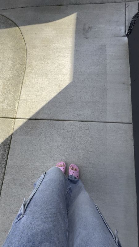 It was crocs without socks weather today and I loved every minute of it!

#LTKshoecrush #LTKmidsize #LTKVideo