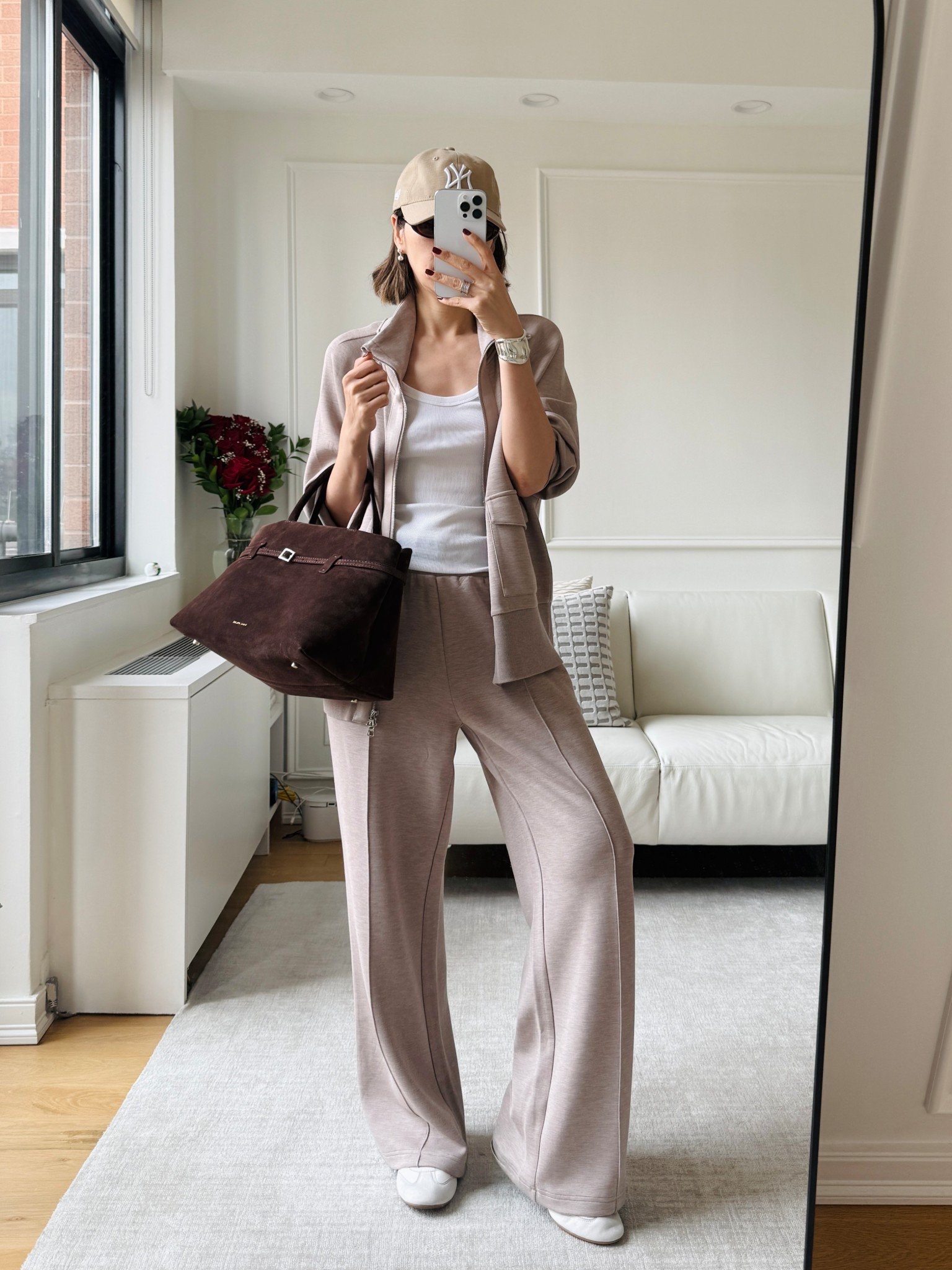 Love this jacket and pants set from Varley  

#LTKFindsUnder100 #LTKOver40 #LTKStyleTip