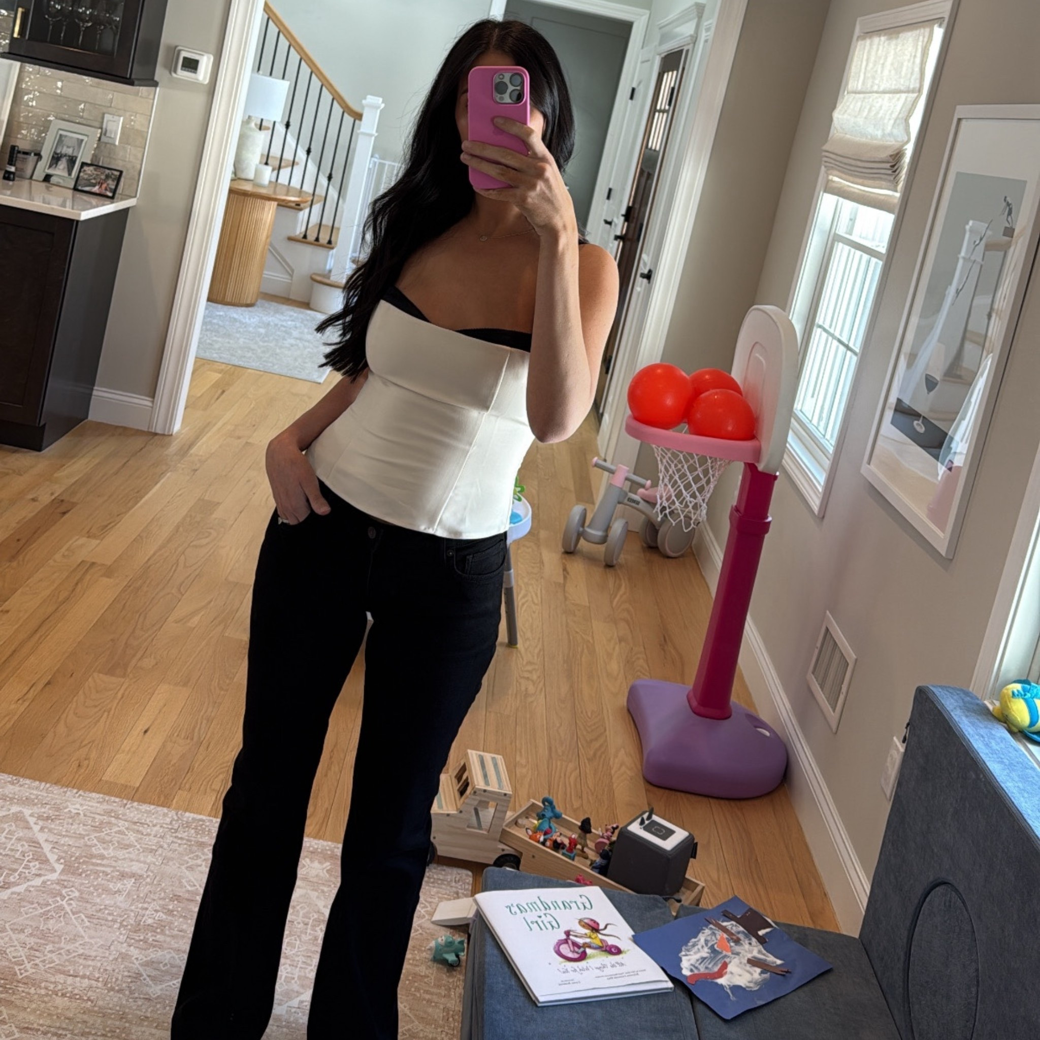 Size 6 top
Size 27 pants 