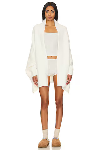 Barefoot Dreams CozyChic Blanket Wrap in Pearl from Revolve.com | Revolve Clothing (Global)