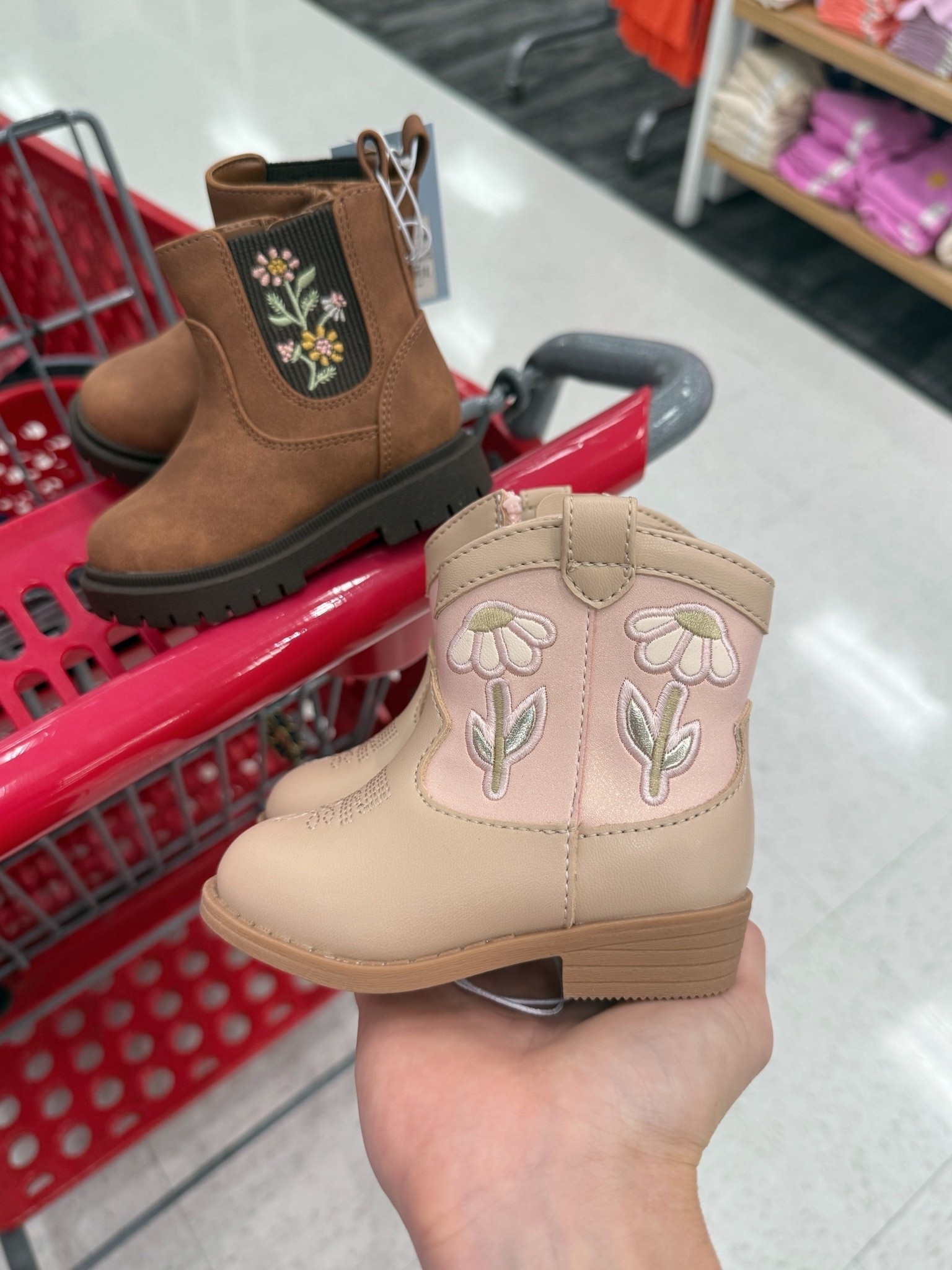 Toddler boots

#LTKSeasonal #LTKmomlife #LTKKids