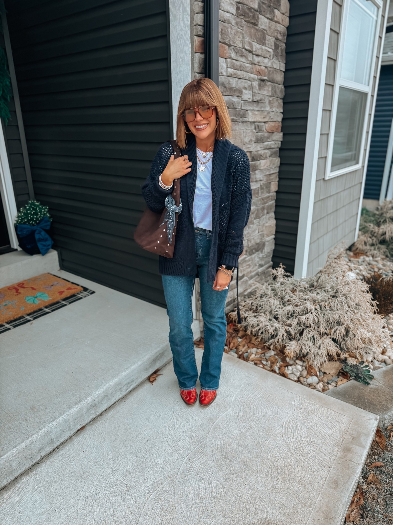 Winter outfit with a pop of red! ❤️
This Cardi is so good! Super cozy!!! First Cardi I’ve bought like this in years! The quality is amazing!!!❤️

Cardi/ s tts
Tee/ s tts
Jeans/ 26 tts 
Boots/ 8 tts

Winter 
Winter style 
Winter outfit 
Abercrombie 
Abercrombie sale 
90s straight jeans 
Cowgirl boots 
Sunglasses 

#LTKHome #LTKFindsUnder50 #LTKSaleAlert
