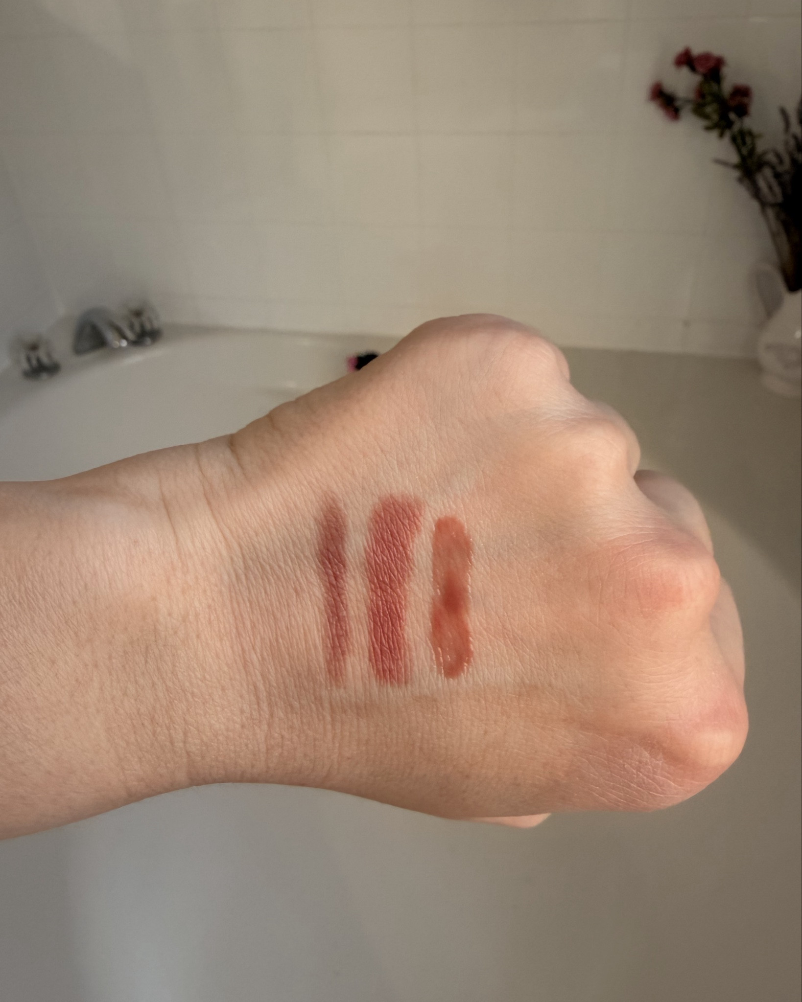 Lip combo:
- Revlon PhotoReady Instant Blur Lip Liner, Lazy
- Charlotte Tilbury Matte Revolution Hydrsting lipstick, Pillow Talk
- Charlotte Tilbury Collagen Lip Bath Gloss, Pillow Talk

#LTKmomlife #LTKBeauty