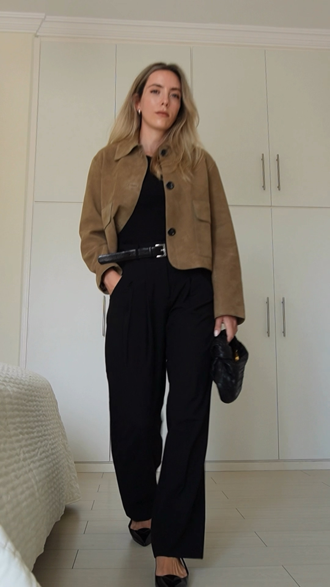 How to wear the suede jacket for Fall 2024 🍂

If you want a quick way to turn your Summer outfit into an Autumn one, this is it!

My choice for this Fall is this camel toned suede jacket from @Massimo Dutti.

The quality is perfect and you can wear it with jeans, dresses, trousers and so on.

I found its brown alternative that looks amazing.

True to size and I’m wearing a small!


#LTKVideo #LTKSeasonal #LTKStyleTip