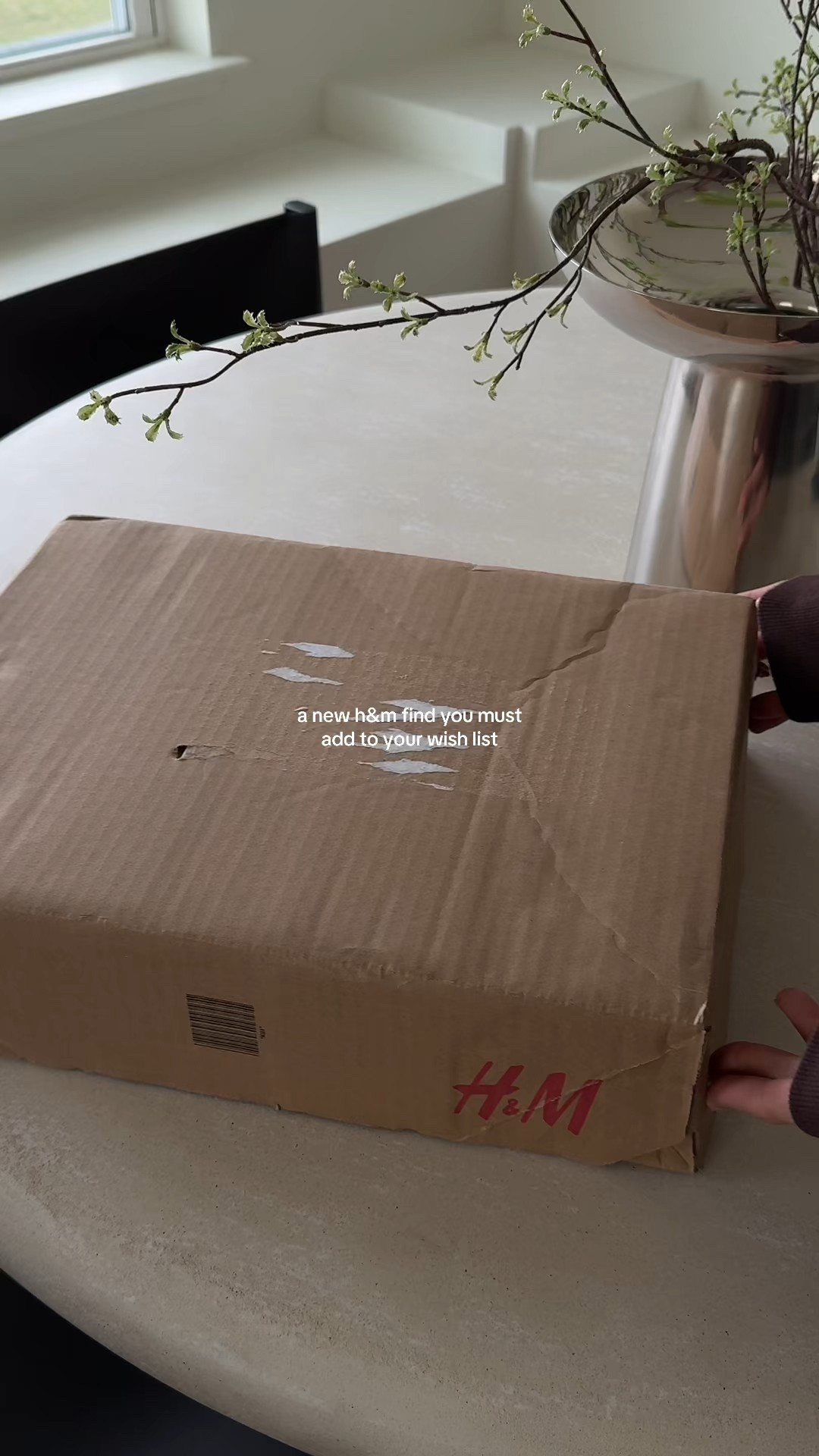 h&m home does it again! you’re welcome 😚

Interior - home - decor - aesthetic 


#LTKFindsUnder50 #LTKFindsUnder100 #LTKHome