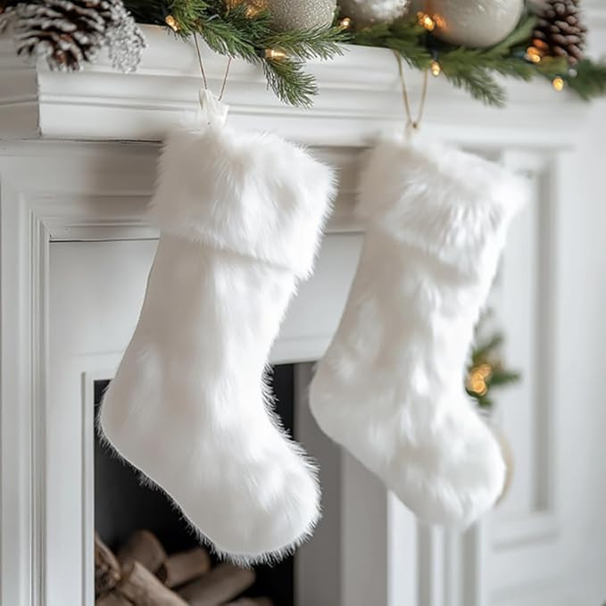 AISENO 2 Pack 18 Inch Snowy White Christmas Stockings Faux Fur Christmas Stockings Hanging Orname... | Amazon (US)