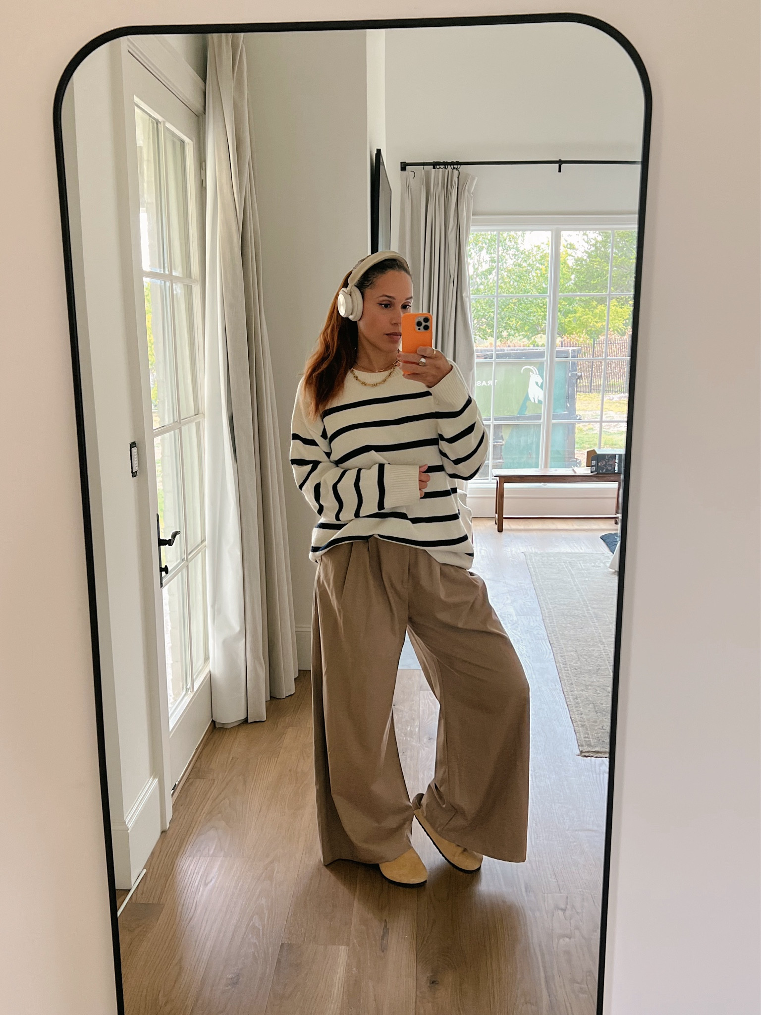 The outfit formula I repeat constantly. At 6’0 tall, I can’t believe these pants touch the ground. 

Simple style
Fall fashion
Striped sweater
Knit
Casual Style
Mom outfit
Mom style 

#LTKStyleTip