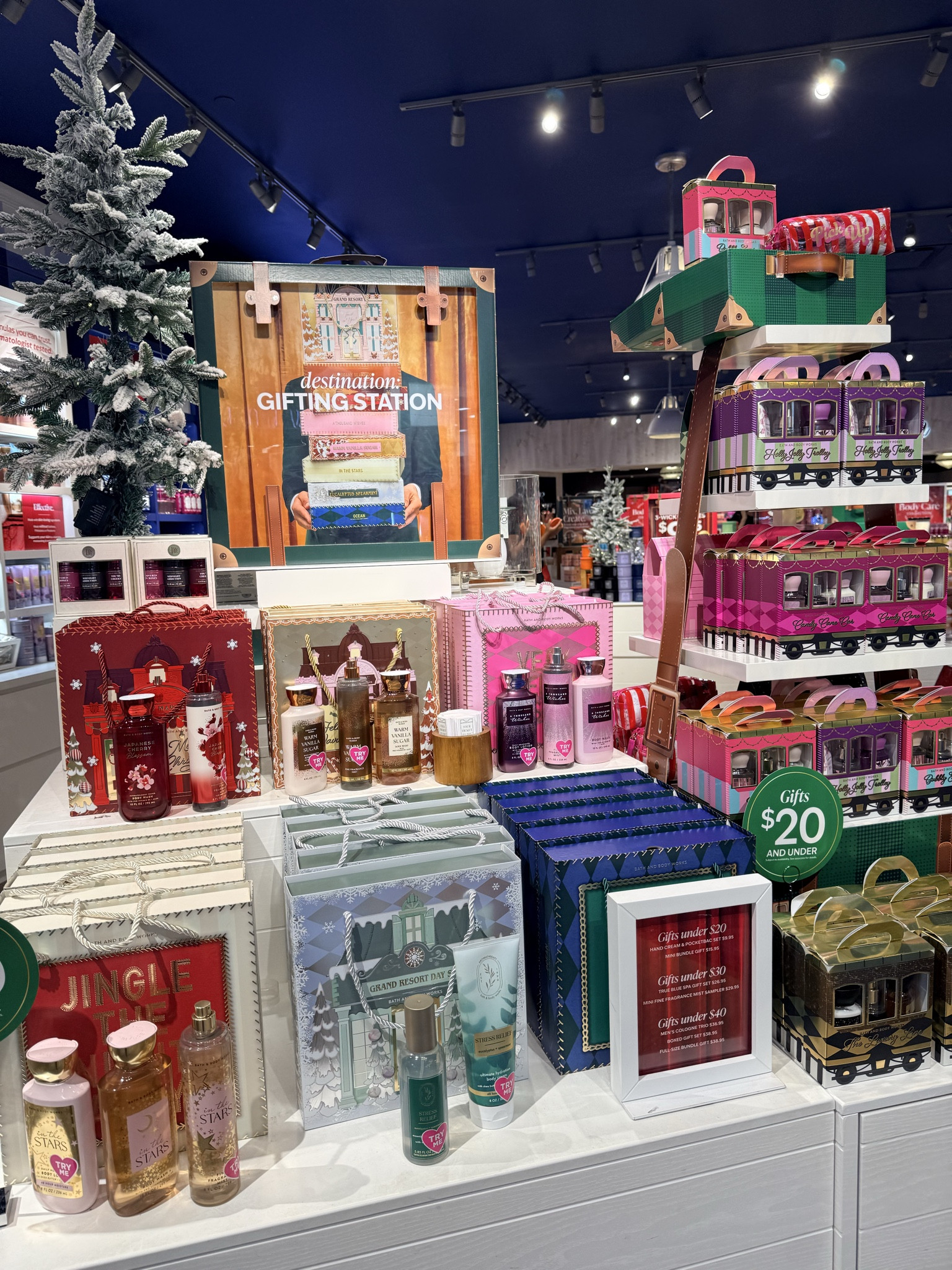 Yes, the $4.95 Bath & Body Works body care sale is STILL happening!!!
This is your sign to restock your favorites.
Everything is linked on my LTK 🤍

#ShoppingWithPriiincesss #Atlantamom #Atlantabloggers #Atlantablogger #AtlantaCreator #Atlantacontentcreators #Atlantacontentcreator #bathandbodyworks #bodycaresale #LTKsalealert


#LTKSaleAlert #LTKGiftGuide #LTKHoliday