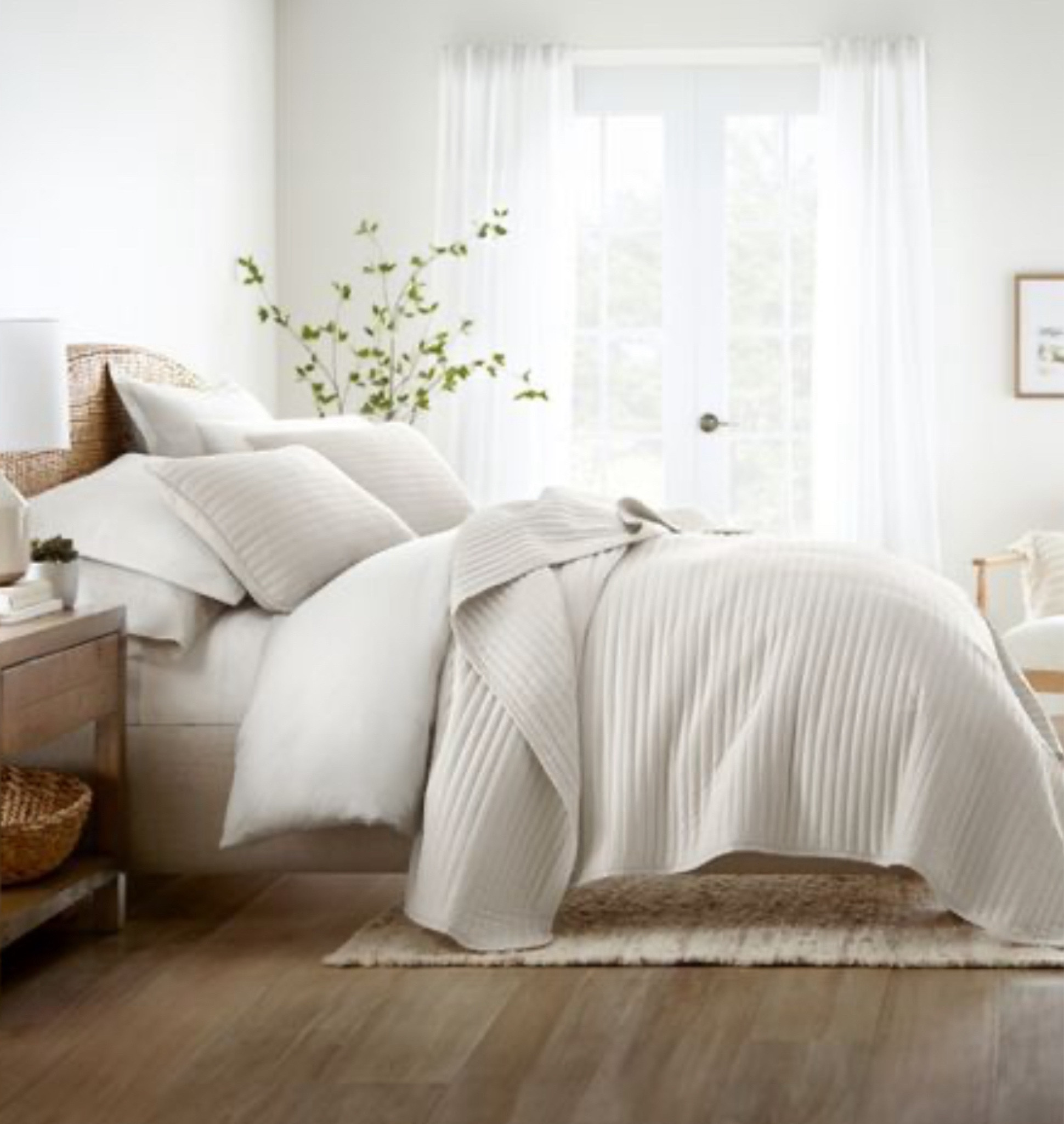 We’ve loved this quilt the last two years, repurchasing while it’s on sale to toss mine and make my room feel fresh! ✨

Bedding. Home. Quilt. Quilts. Neutral bedding. Timeless bedding. Target. Target finds  

#LTKSaleAlert #LTKFindsUnder100 #LTKHome